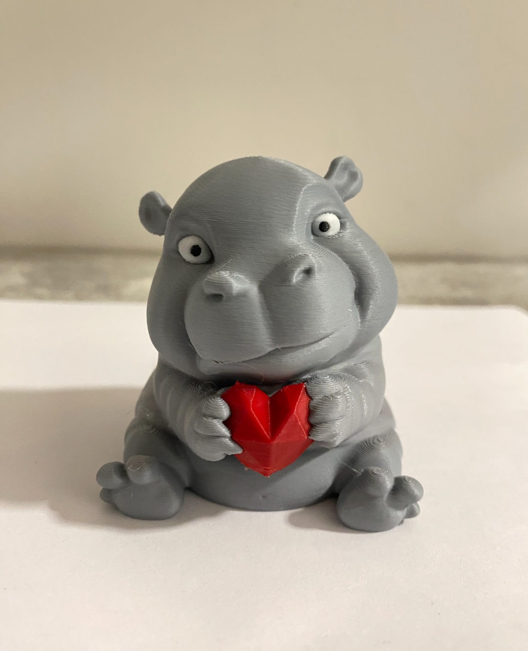 Valentine´s Day Hippo with Heart