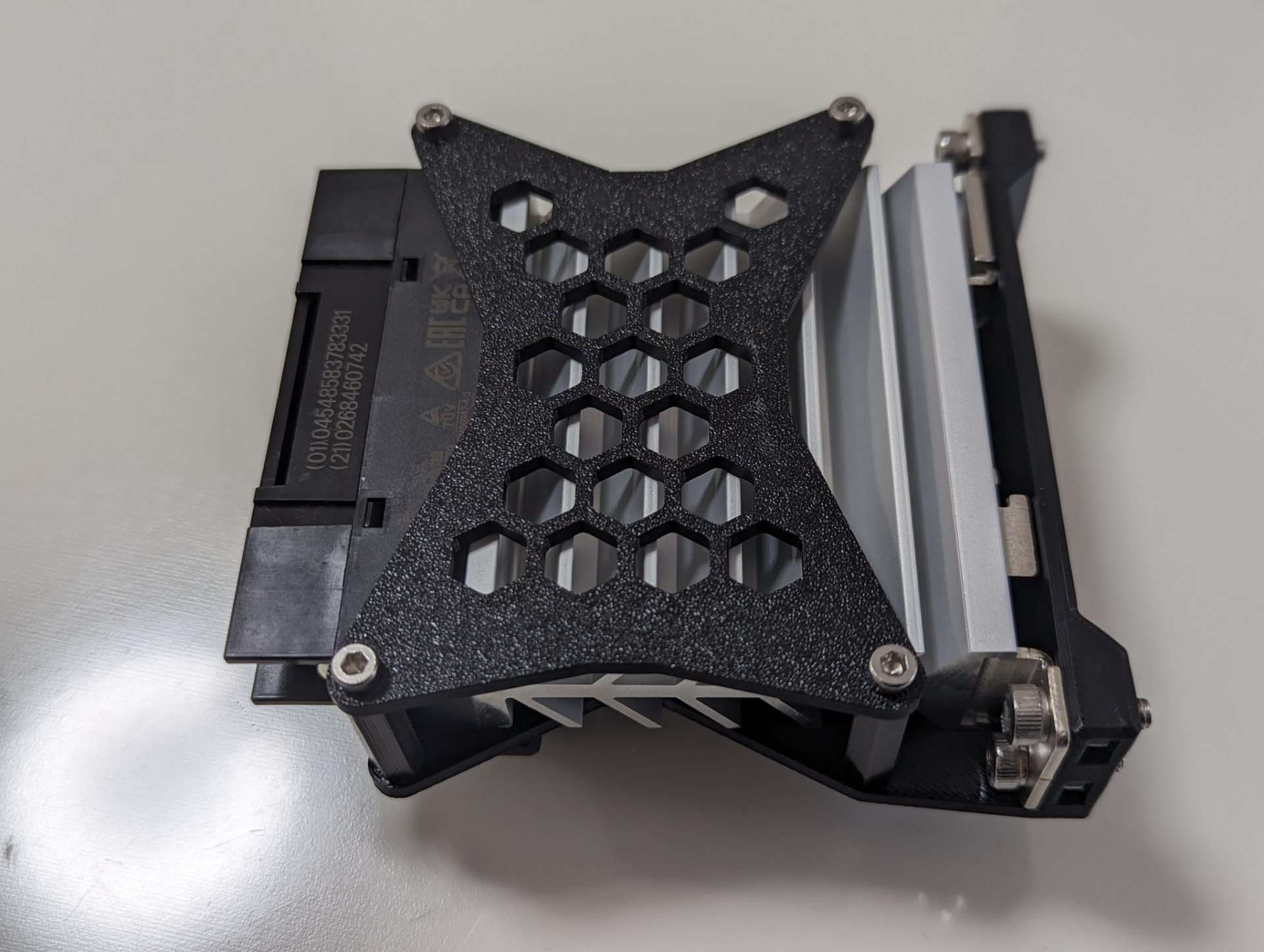 Mount for Installing Large SSR on DIN Rail