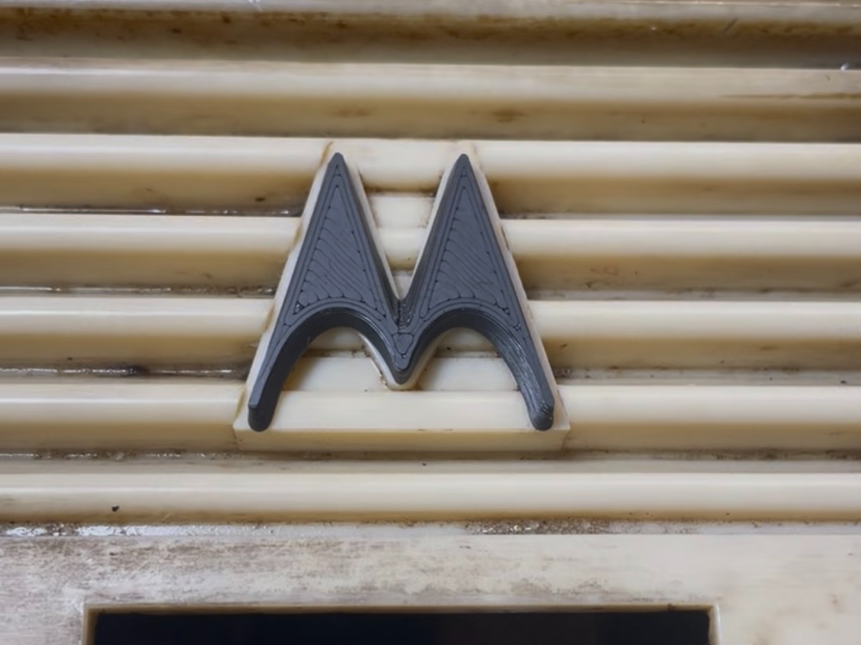 Replica Motorola Logo from a 1940s-50s Radio