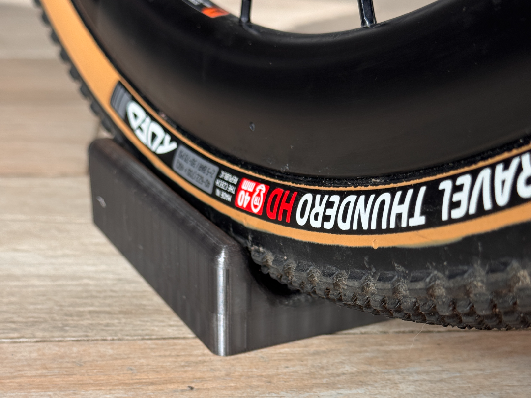 Wheel tire riser for Smart Bike Trainer