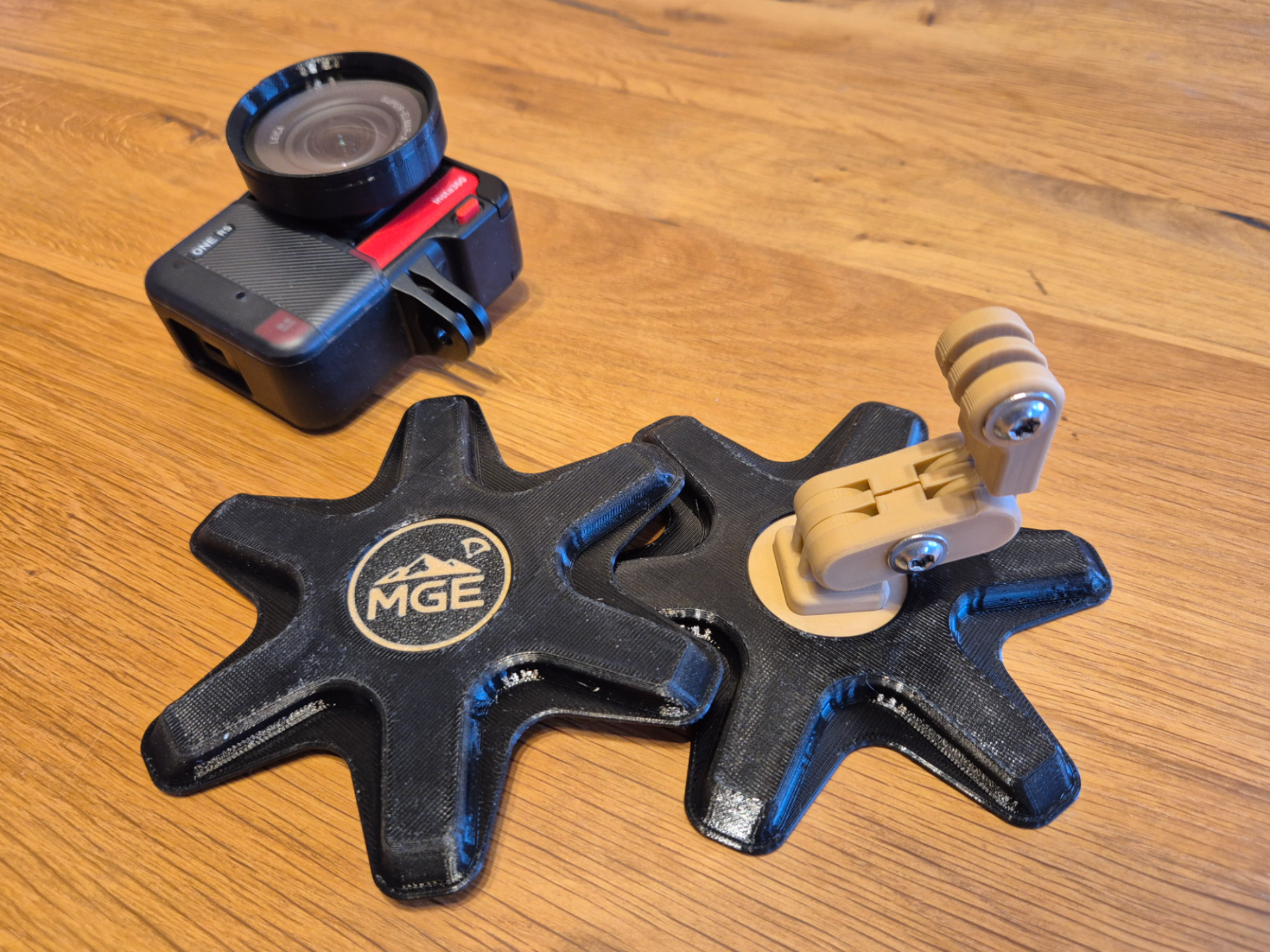 MGE Actioncam TPU Magnethalterung mit Gelenkarm