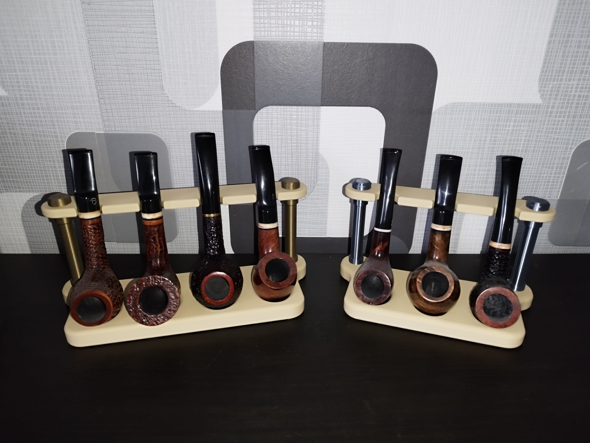 Clasic tobacco pipe stand/rack