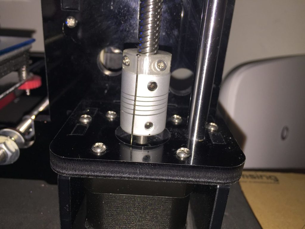 Z axis fine adjustment , prevent misalignment
