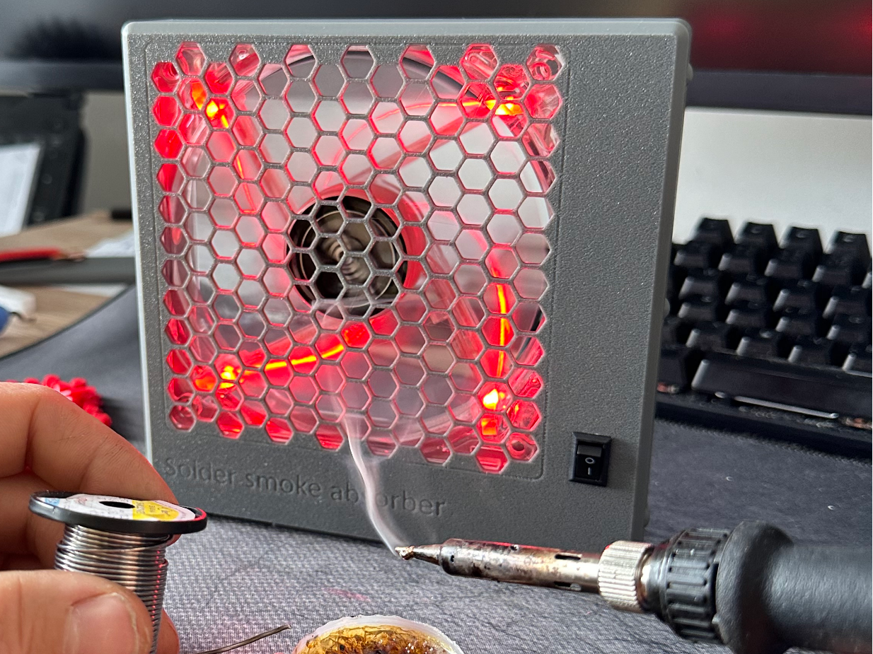 Soldering smoke absorber