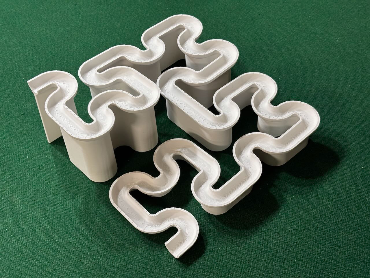 Hilbert curve marble run