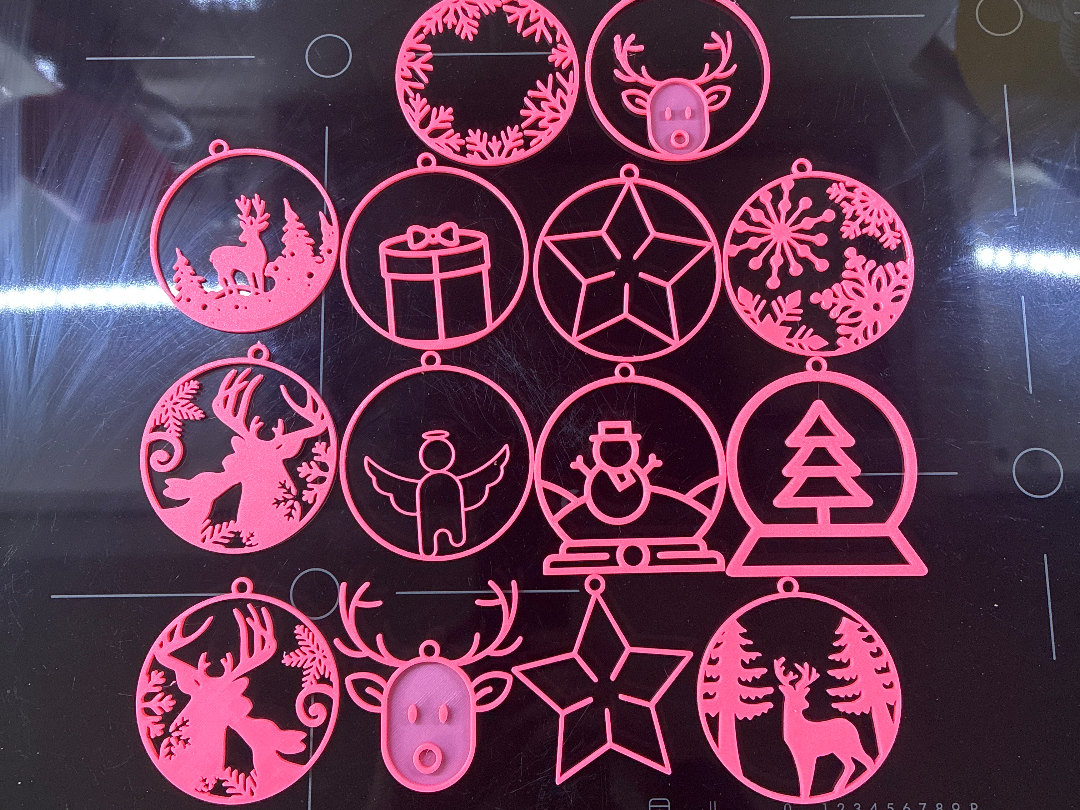 Christmas tree decorations pack