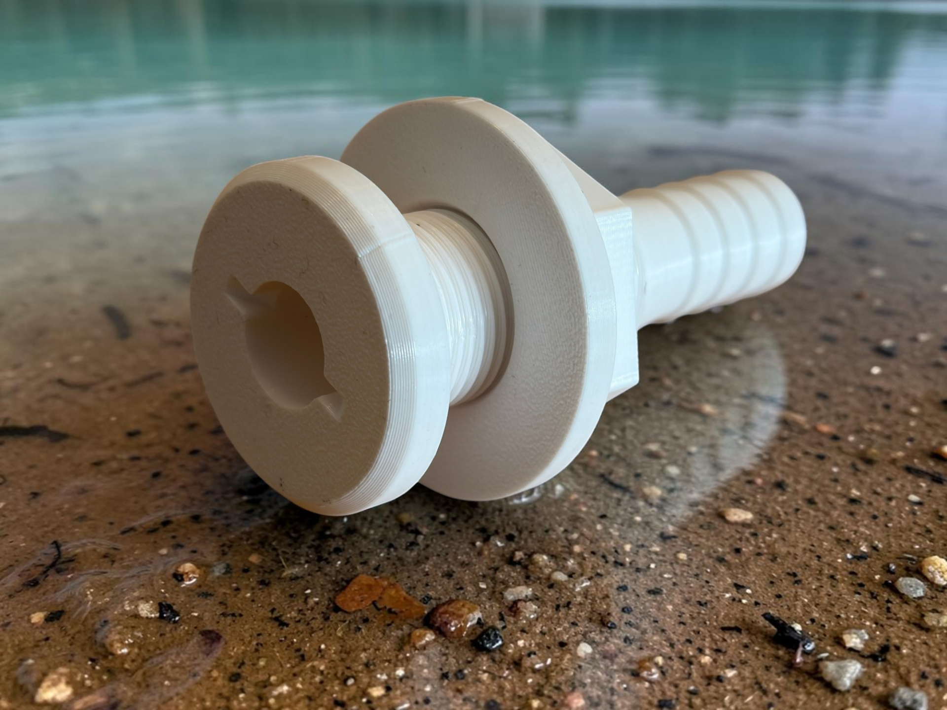 Thru Hull Bilge Water Pump Outlet ¾” Hose