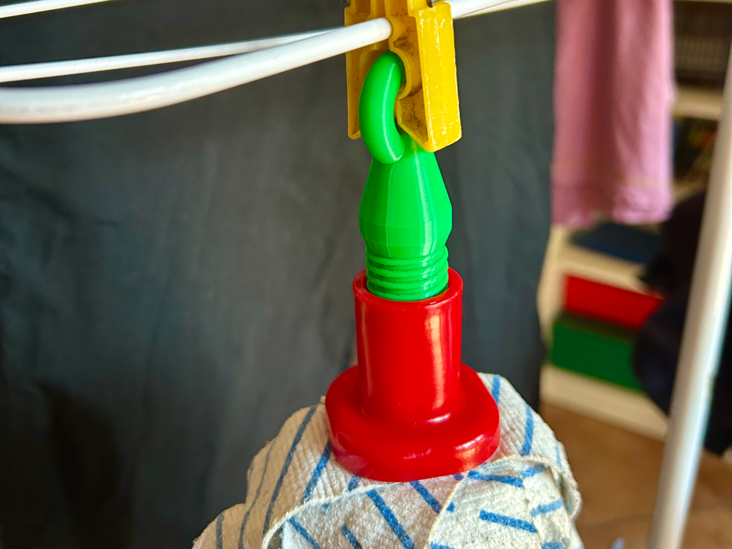 Mop hook