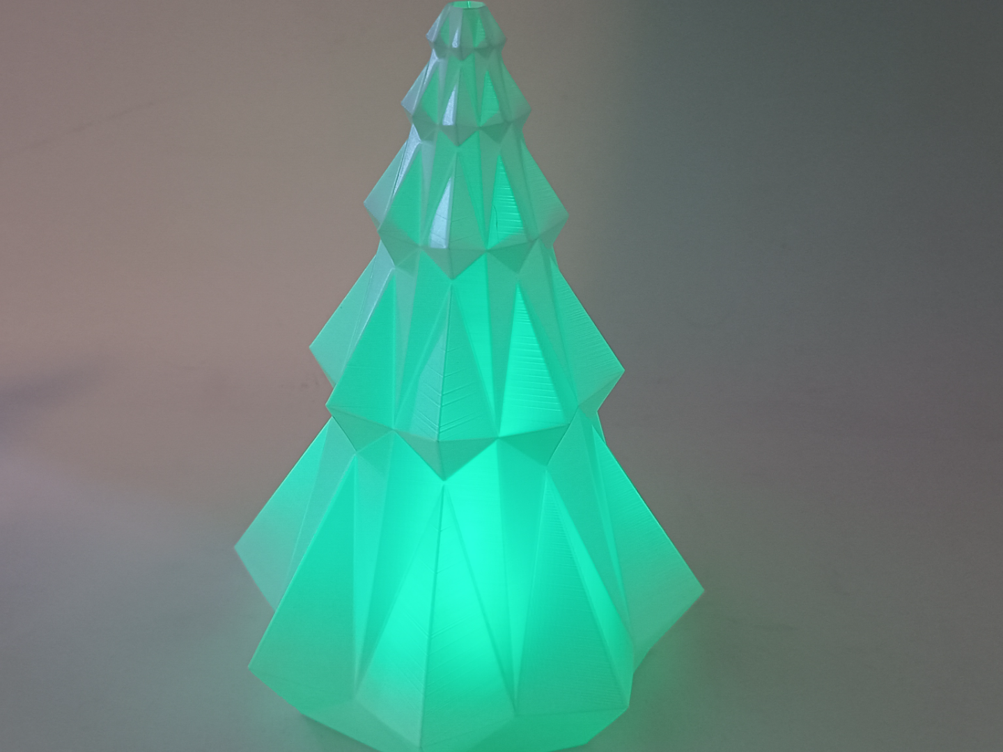 Vase Mode Christmas Tree