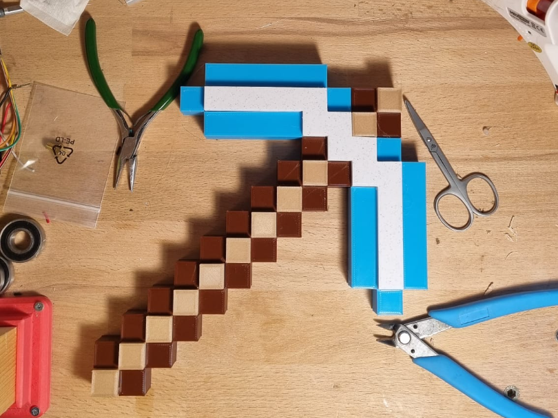 (NO AMS) Minecraft Pickaxe