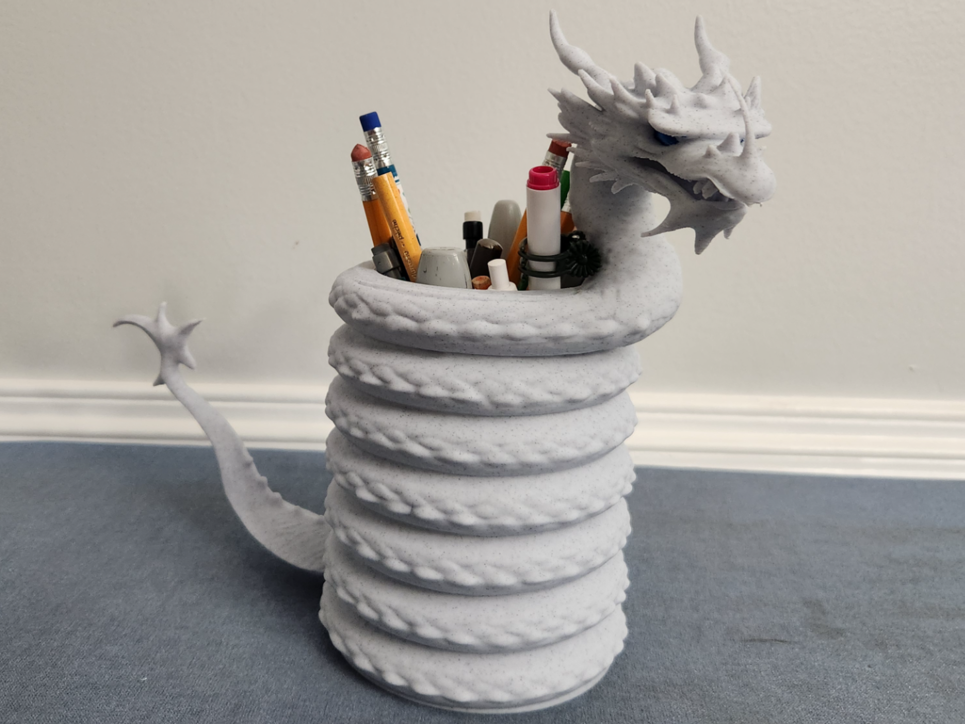 Elder Dragon Pen Cup