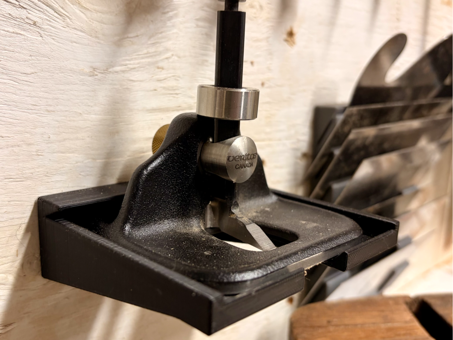 Veritas router small router plane wall mount