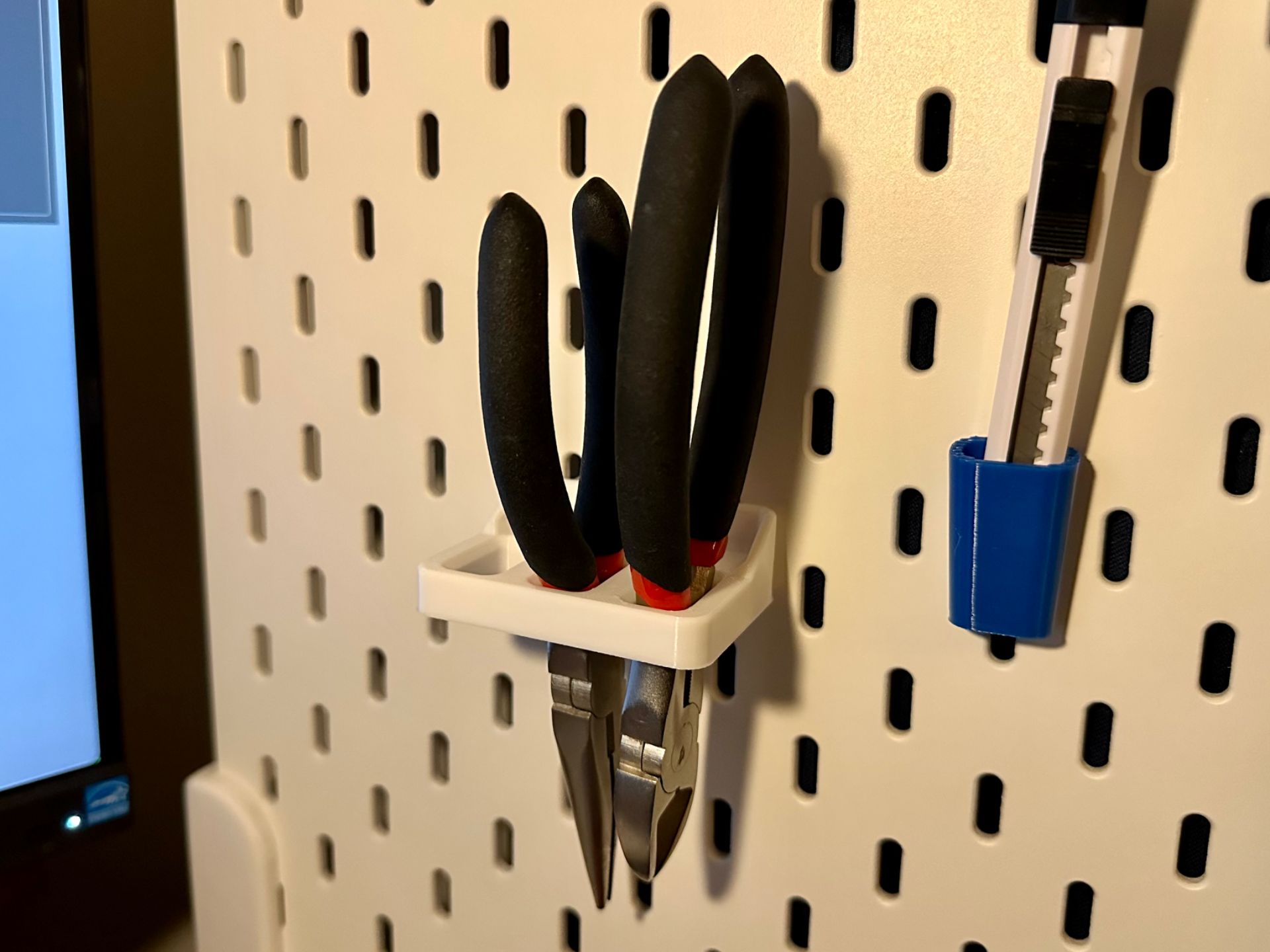 Holder på pliers - Ikea Skådis