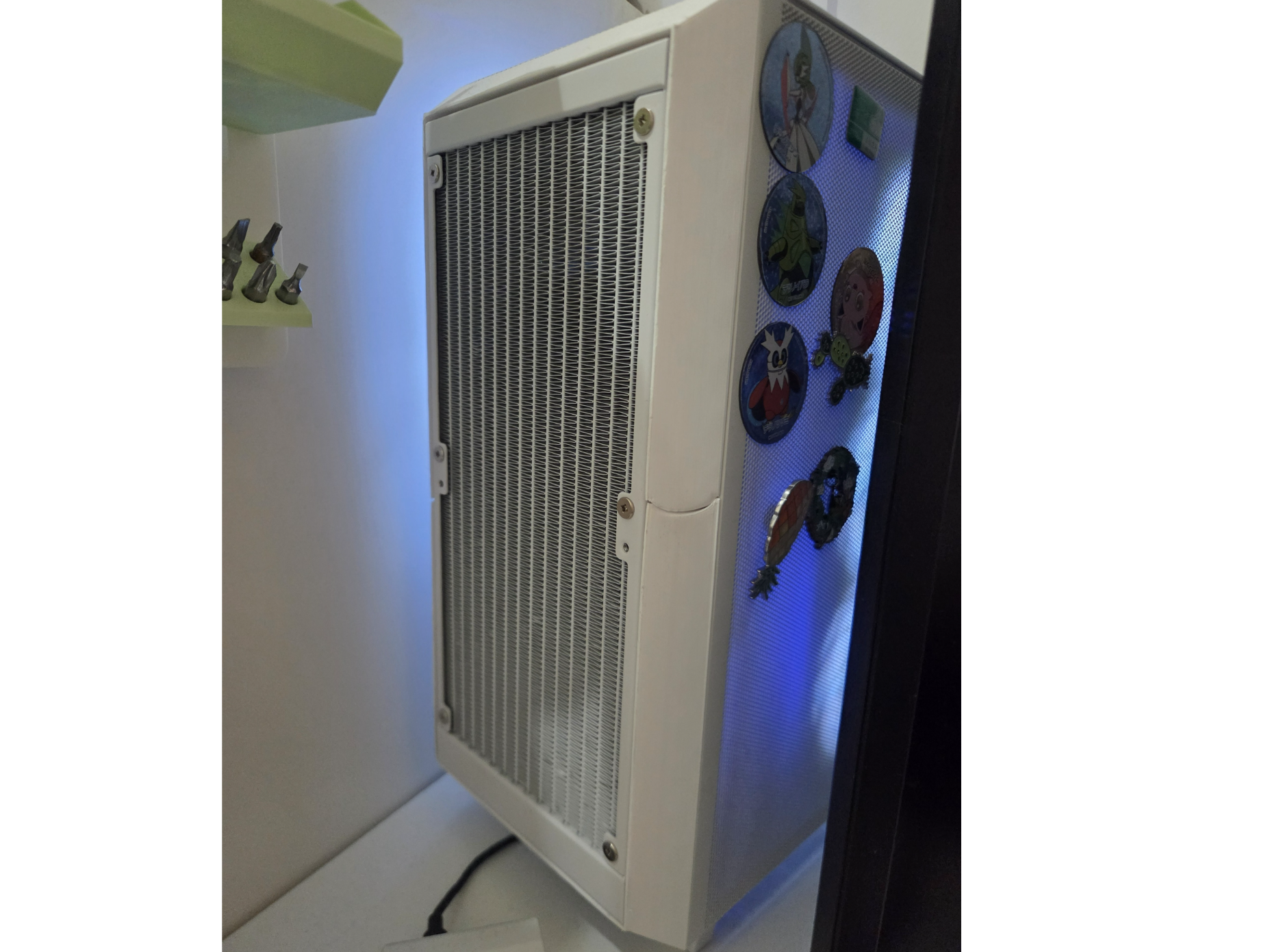 Meshlicious Radiator cover for 25mm radiator