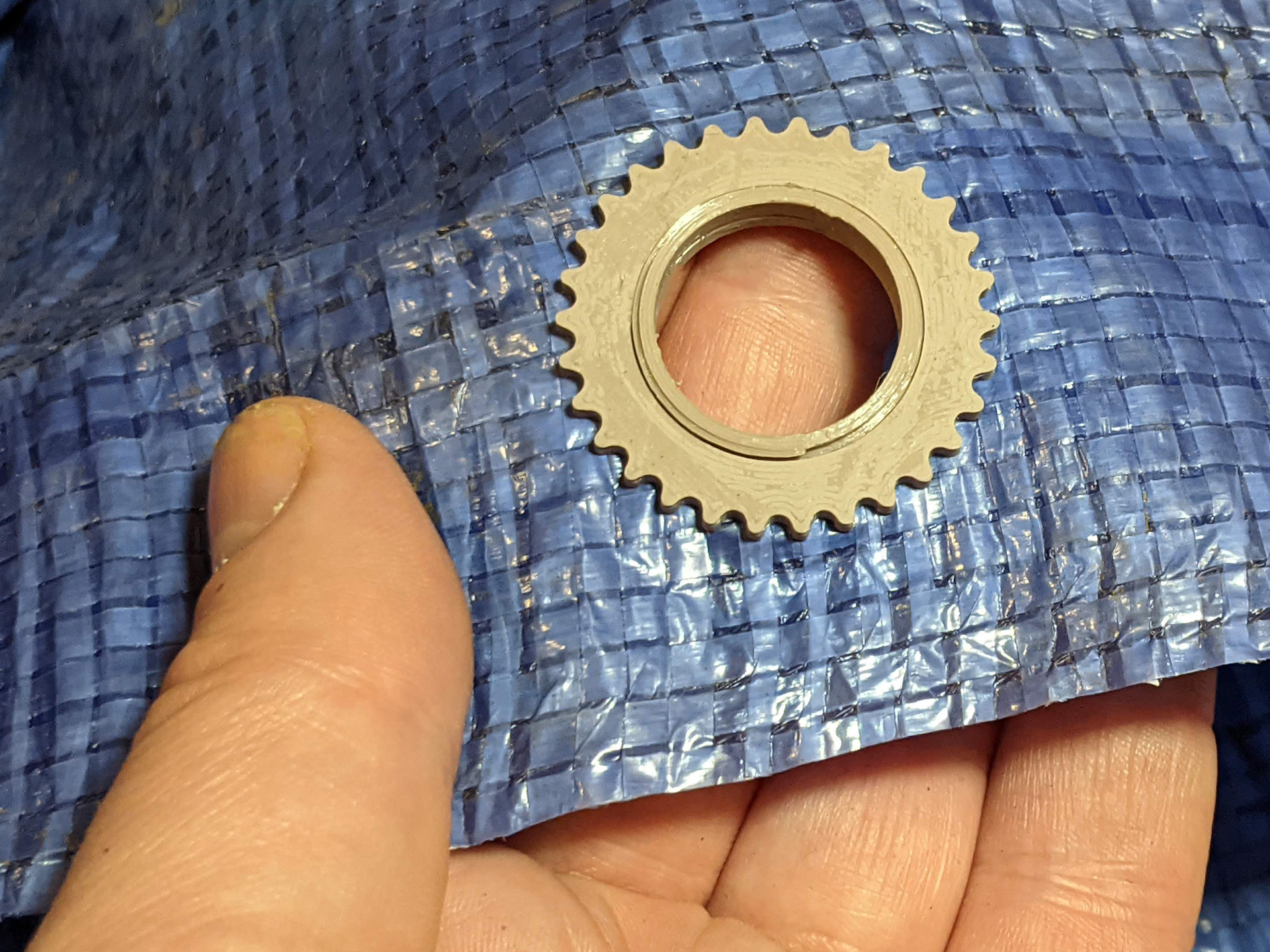 Threaded Tarpaulin Eyelet with better grip