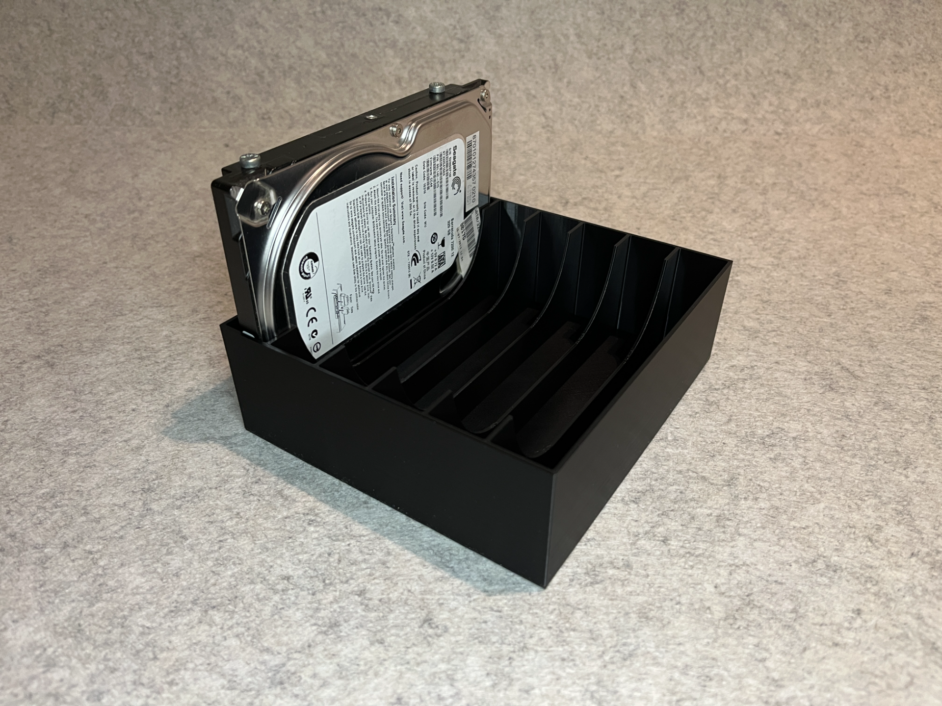 Storage box holder for 6x 3,5" HDD drive