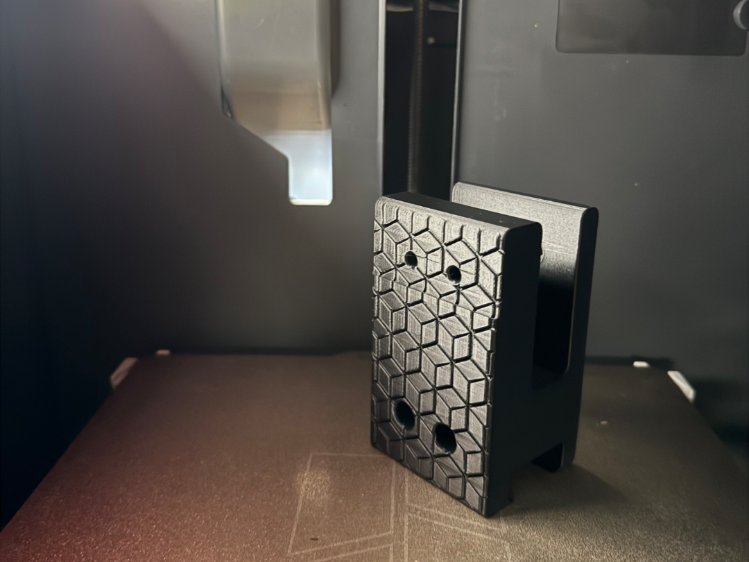 AR Wall Mount Hex Pattern W/ mag holder