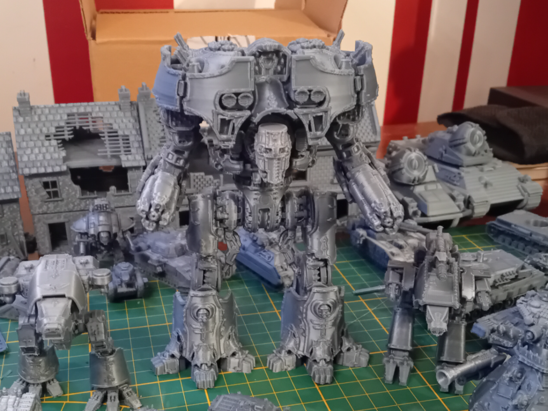 Epic Scale giant GIANT Walking Robot Titan