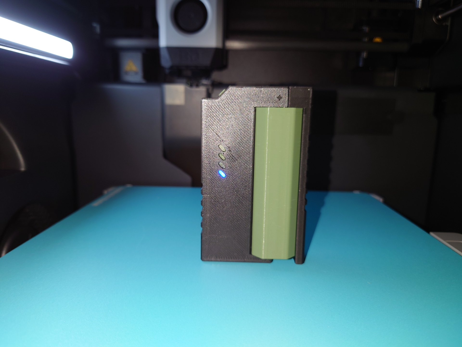 Tactical Powerbank (inspired by BT-22 Wingman)