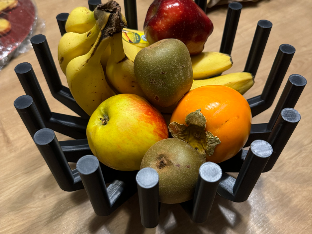 Moderne stylische Obstschale