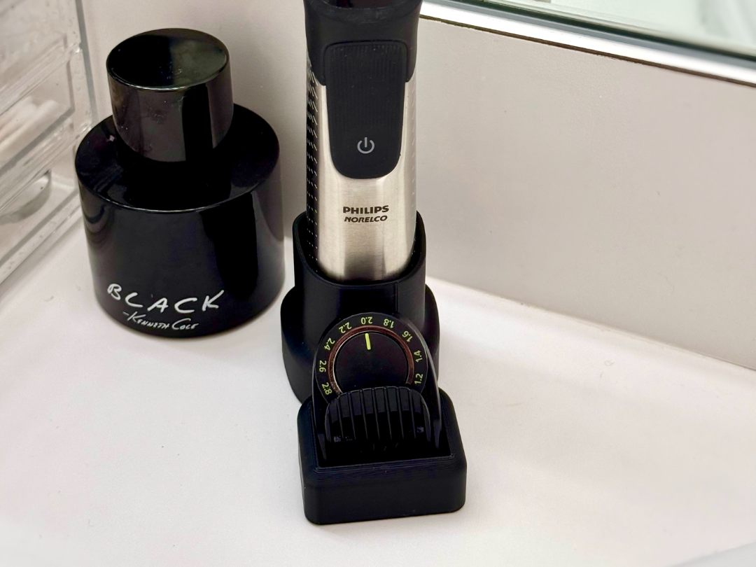 Philips Norelco Multigroom Stand