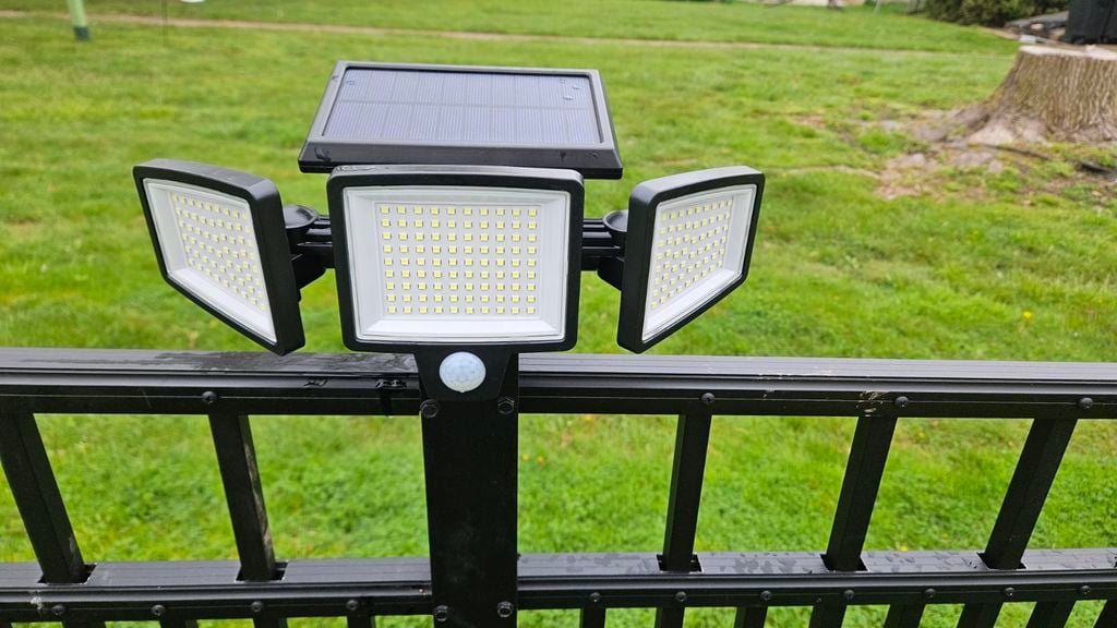Ultra Aluminum Fence flood light adapter