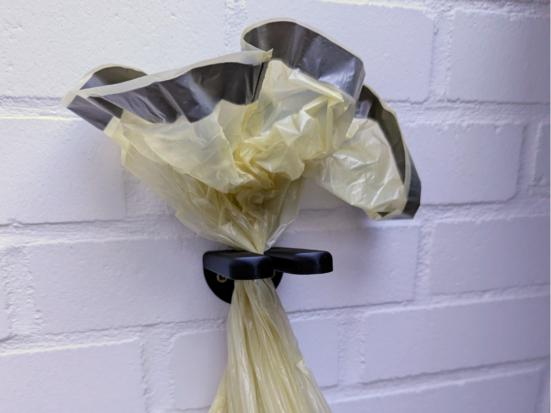 Yellow Bag Wall Holder (Gelber Sack Hanger)