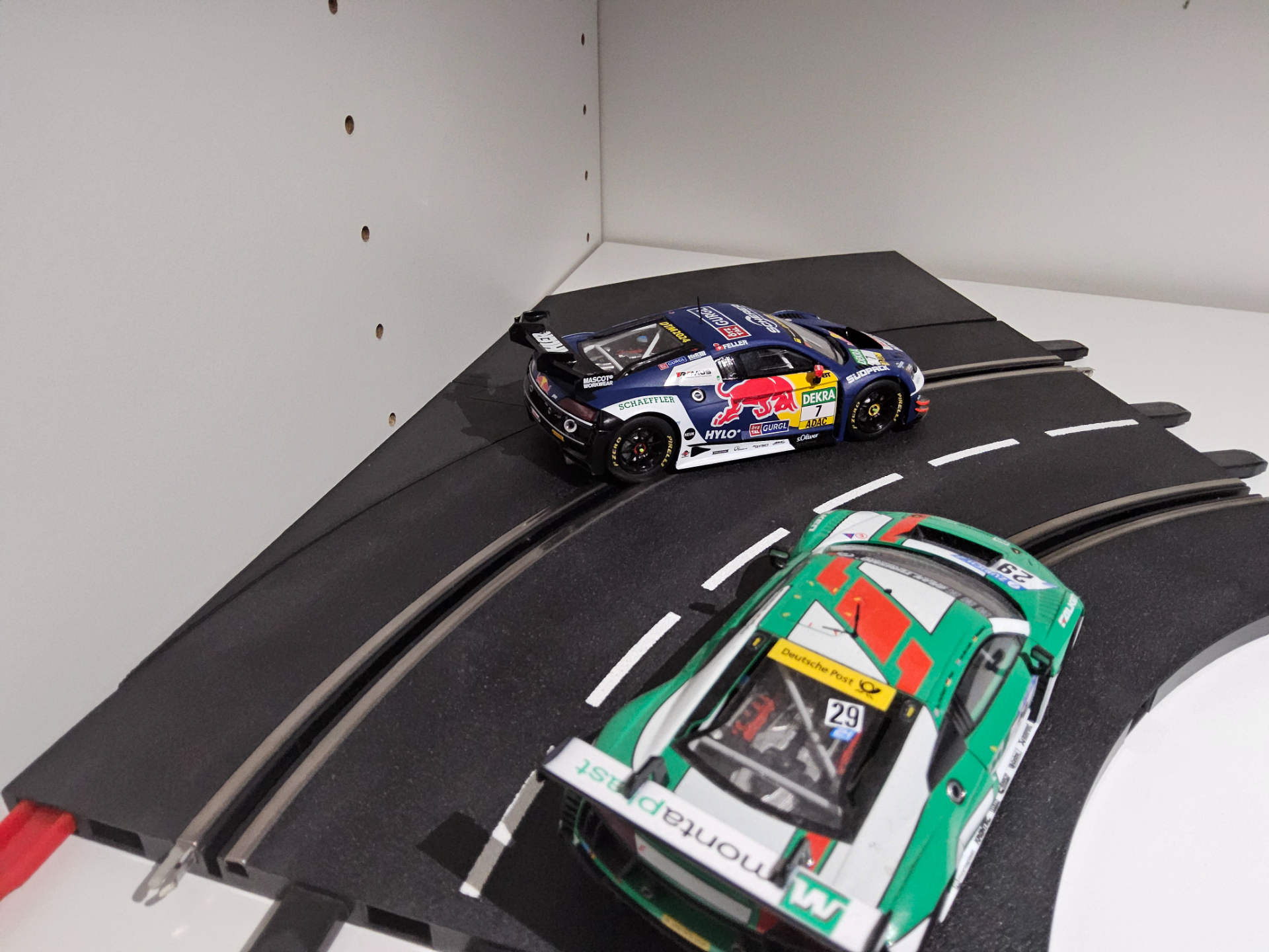 Carrera Slotcar Randstreifen Rechtskurve außen