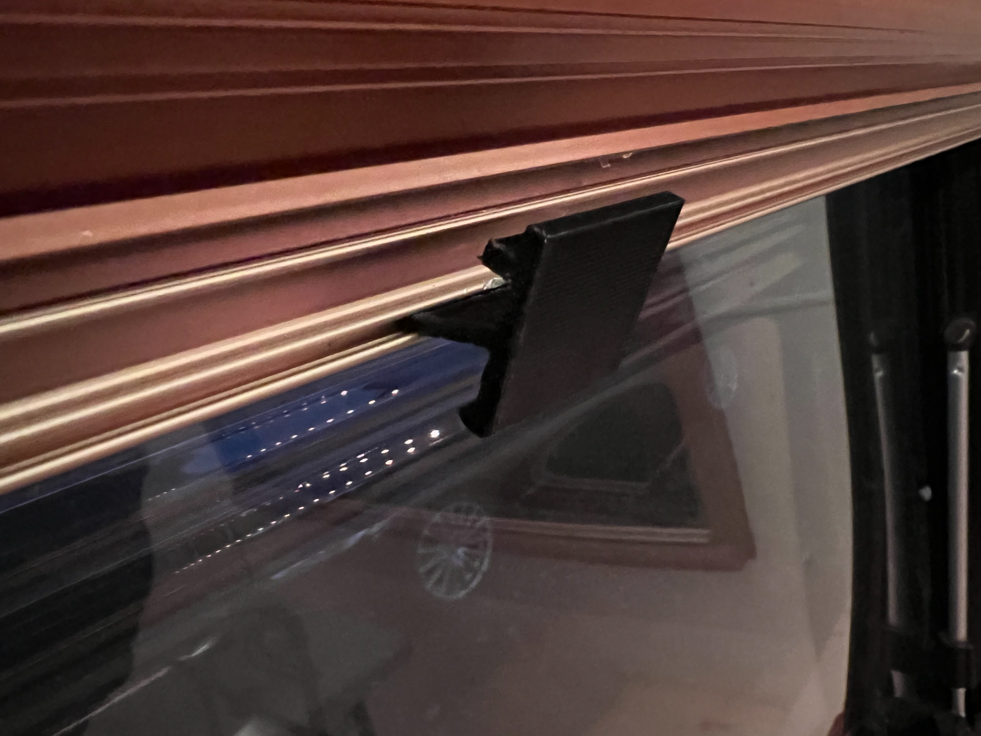 Hobby caravan window blinds clip