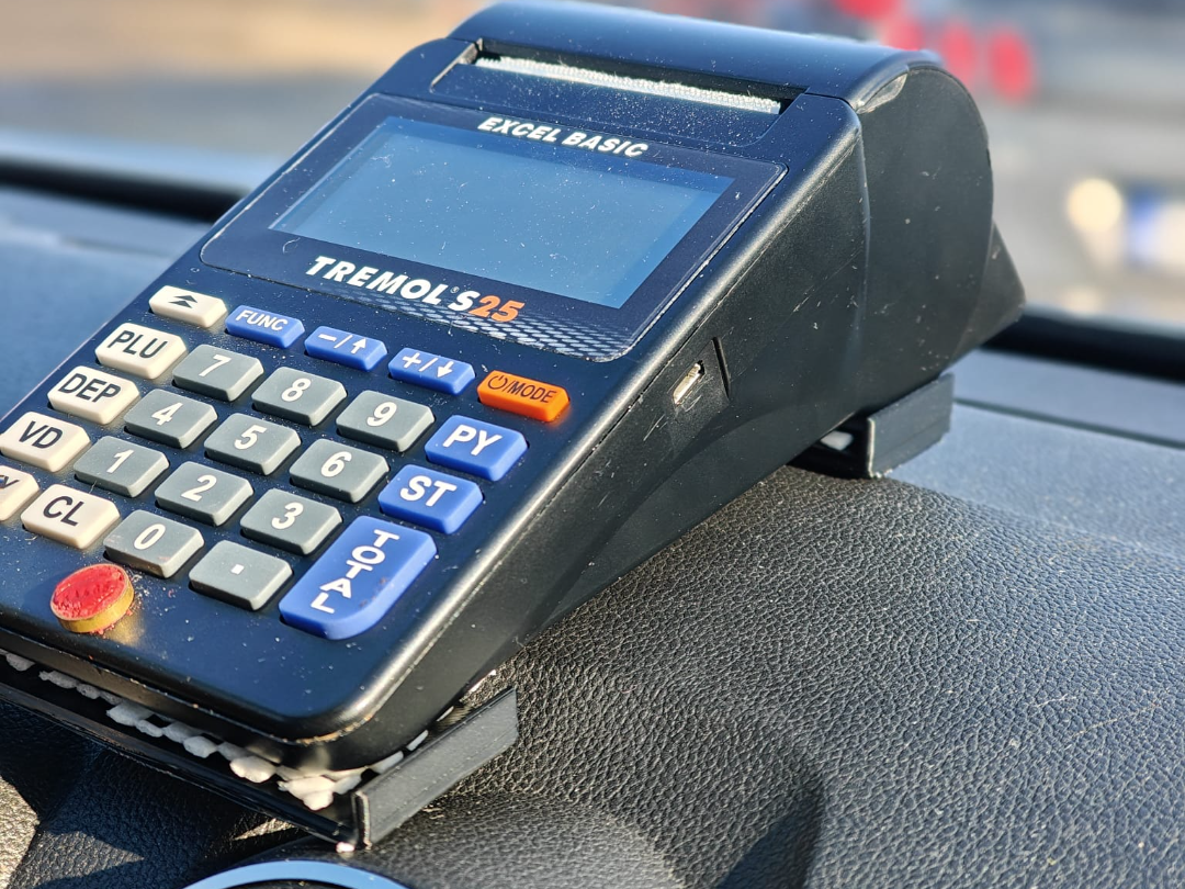 Dashboard mount for TREMOL S25 cash register