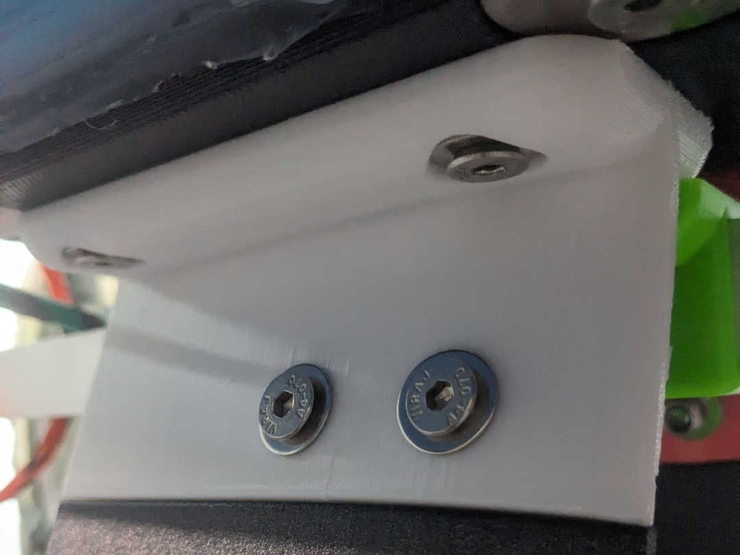 e-Tow 2025 Mast Base Plate 20°/30°