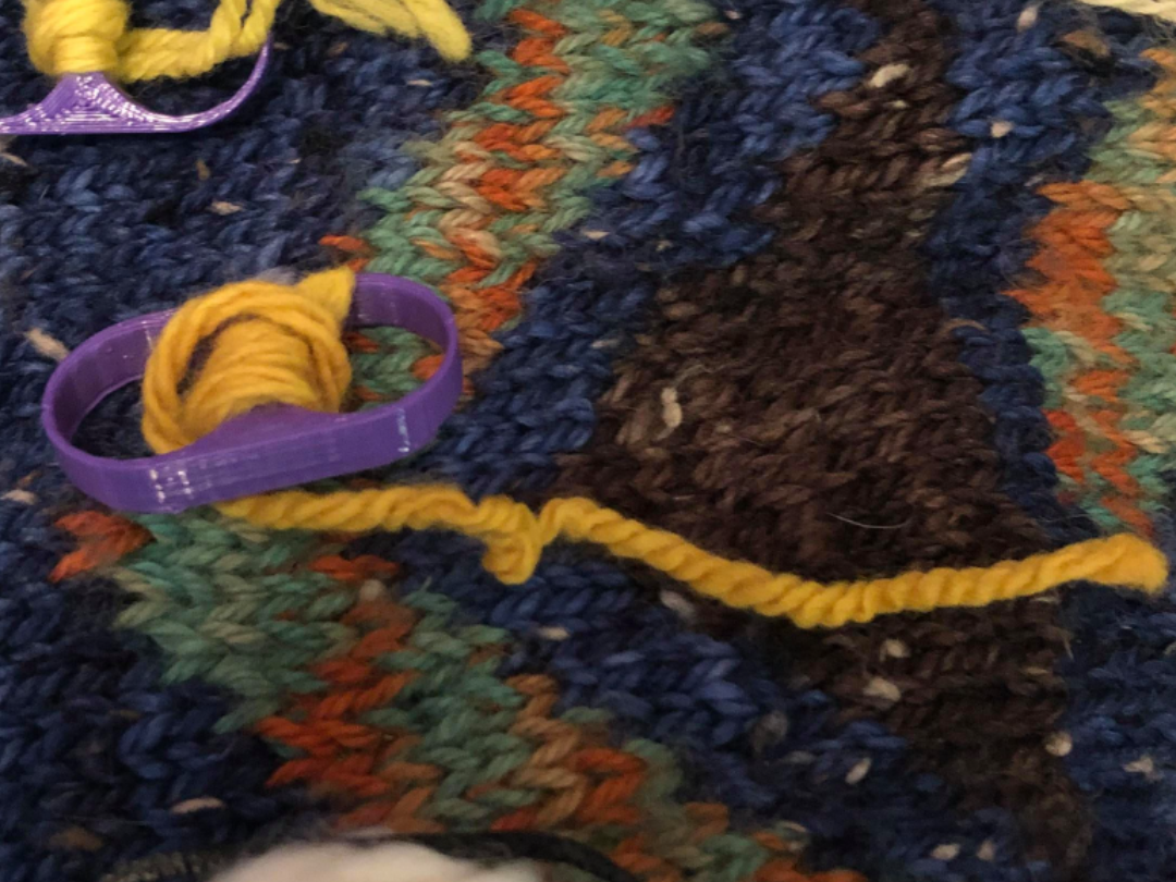 Yarn Bobbin for small colour changes