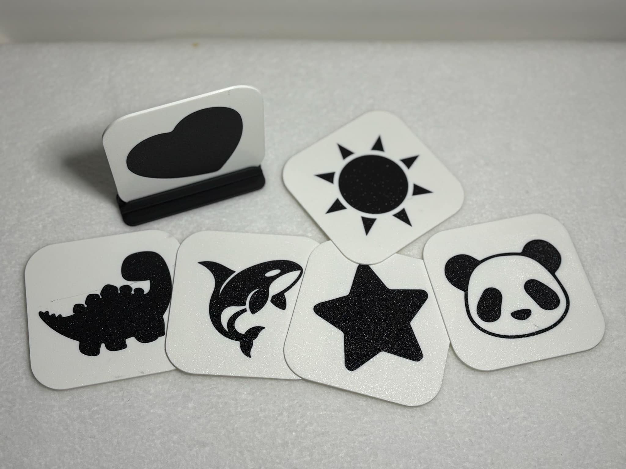 High contrast baby educational cards