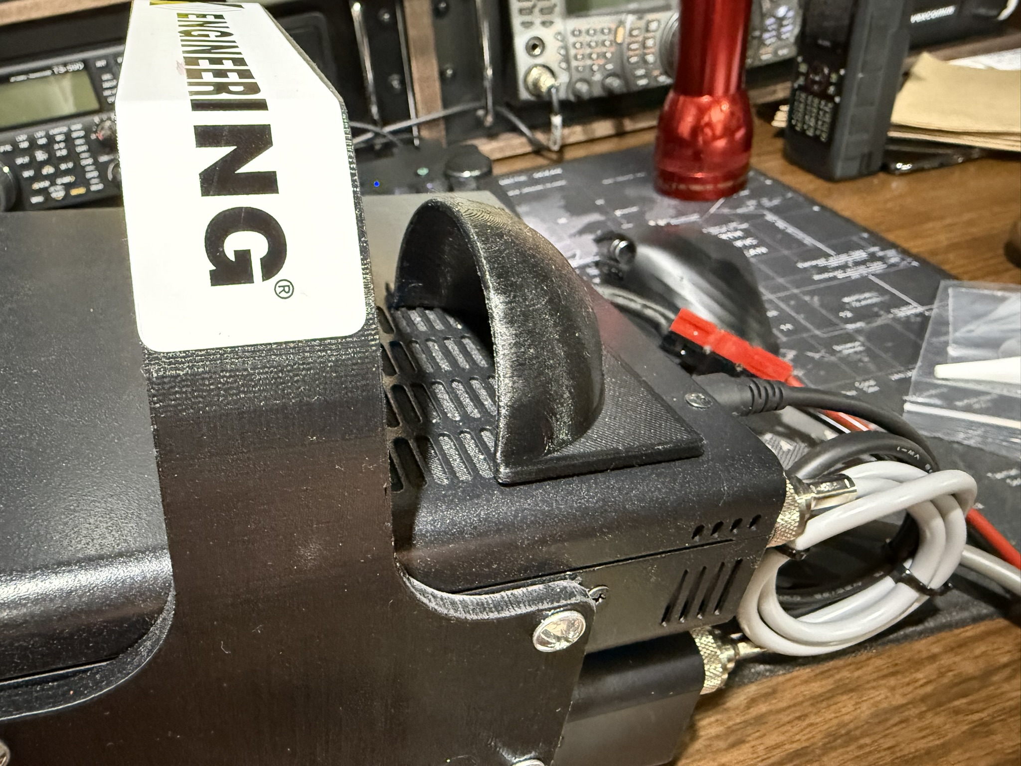 Yaesu FT-891 speaker redirector