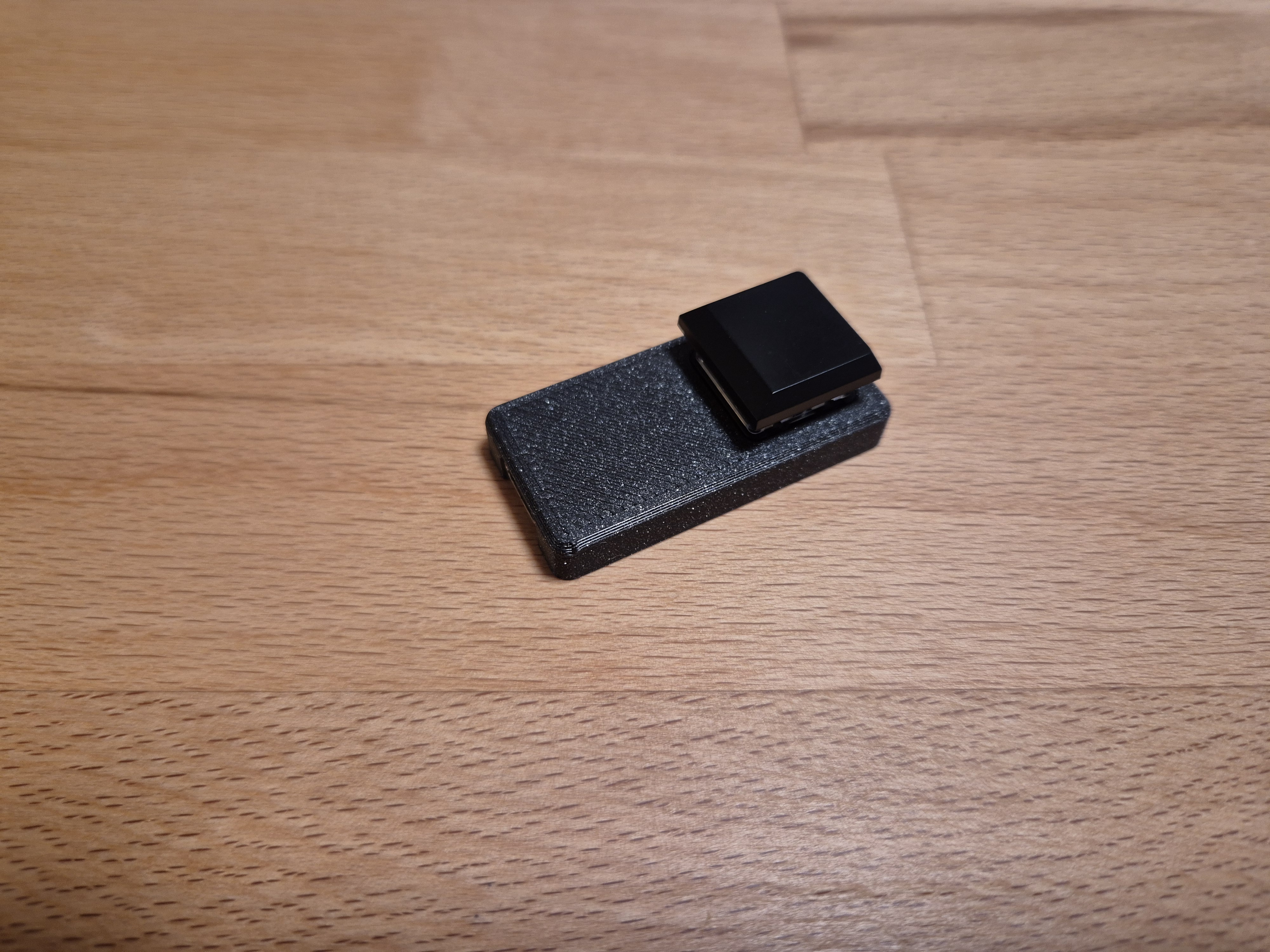 Single button macro pad for RP2040-Zero