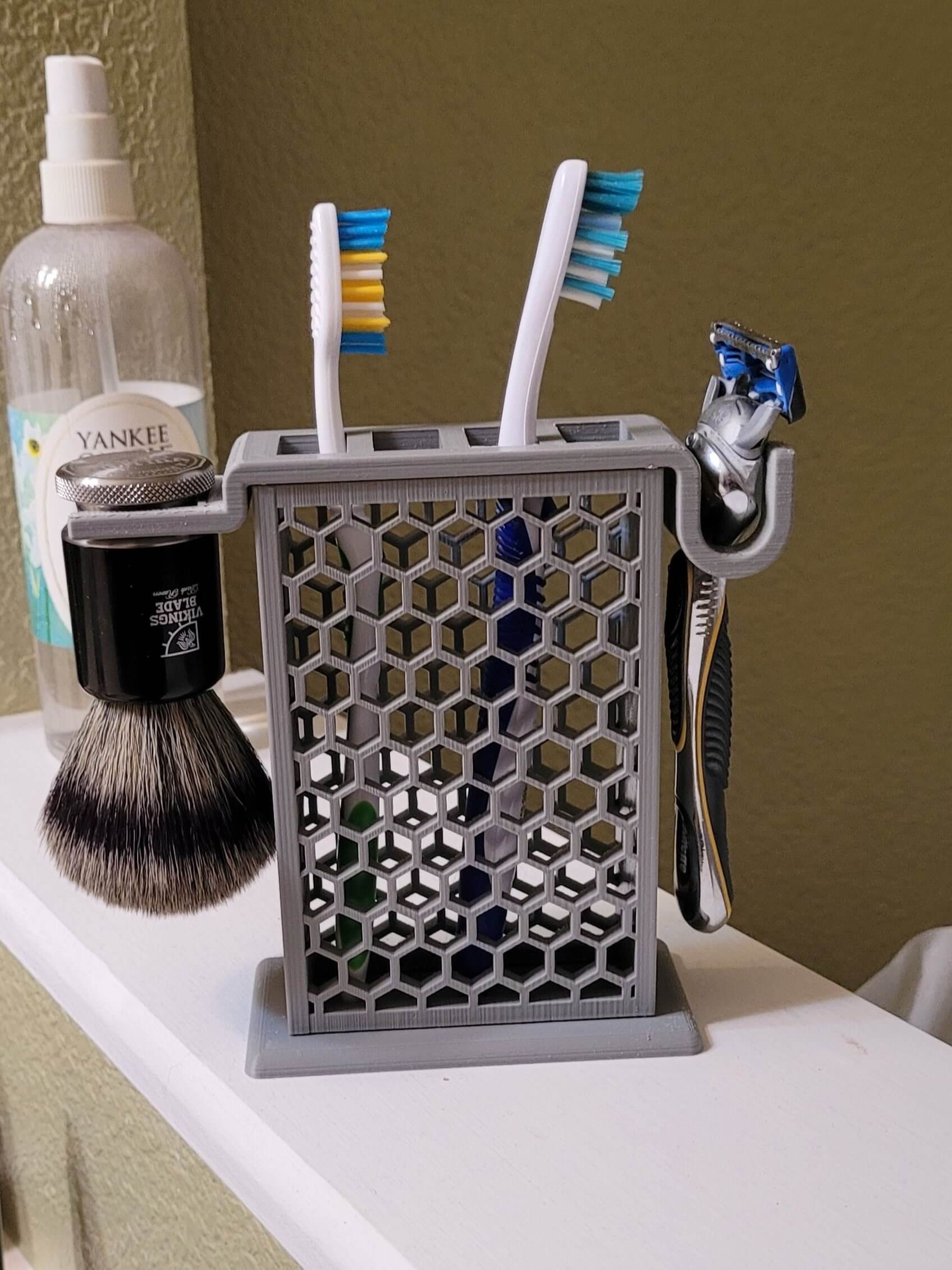 Razor + Shaving Brush + Toothbrush Holder