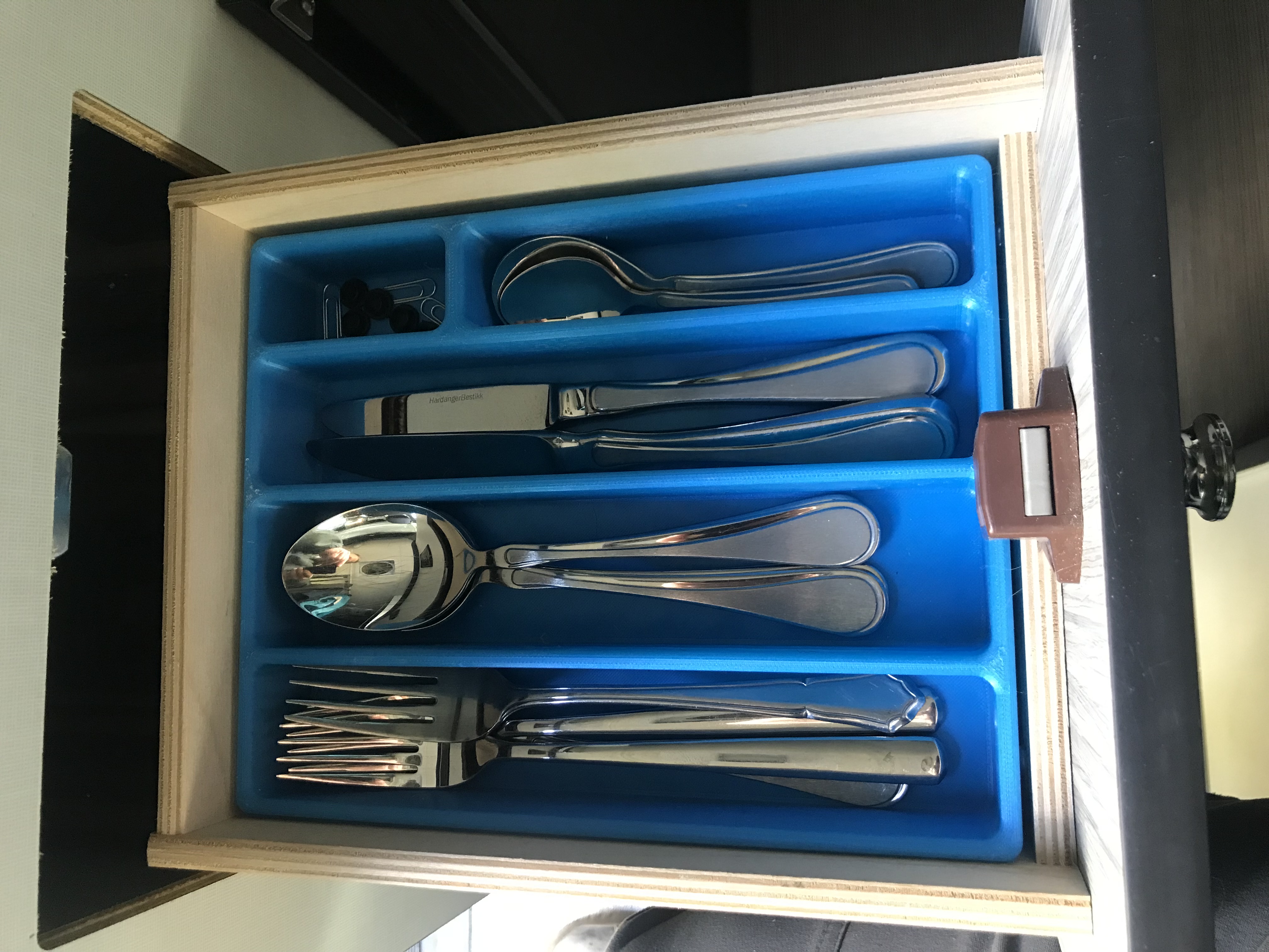 Stacking silverware tray for top drawer in 2018-2020 Winnebago Revel