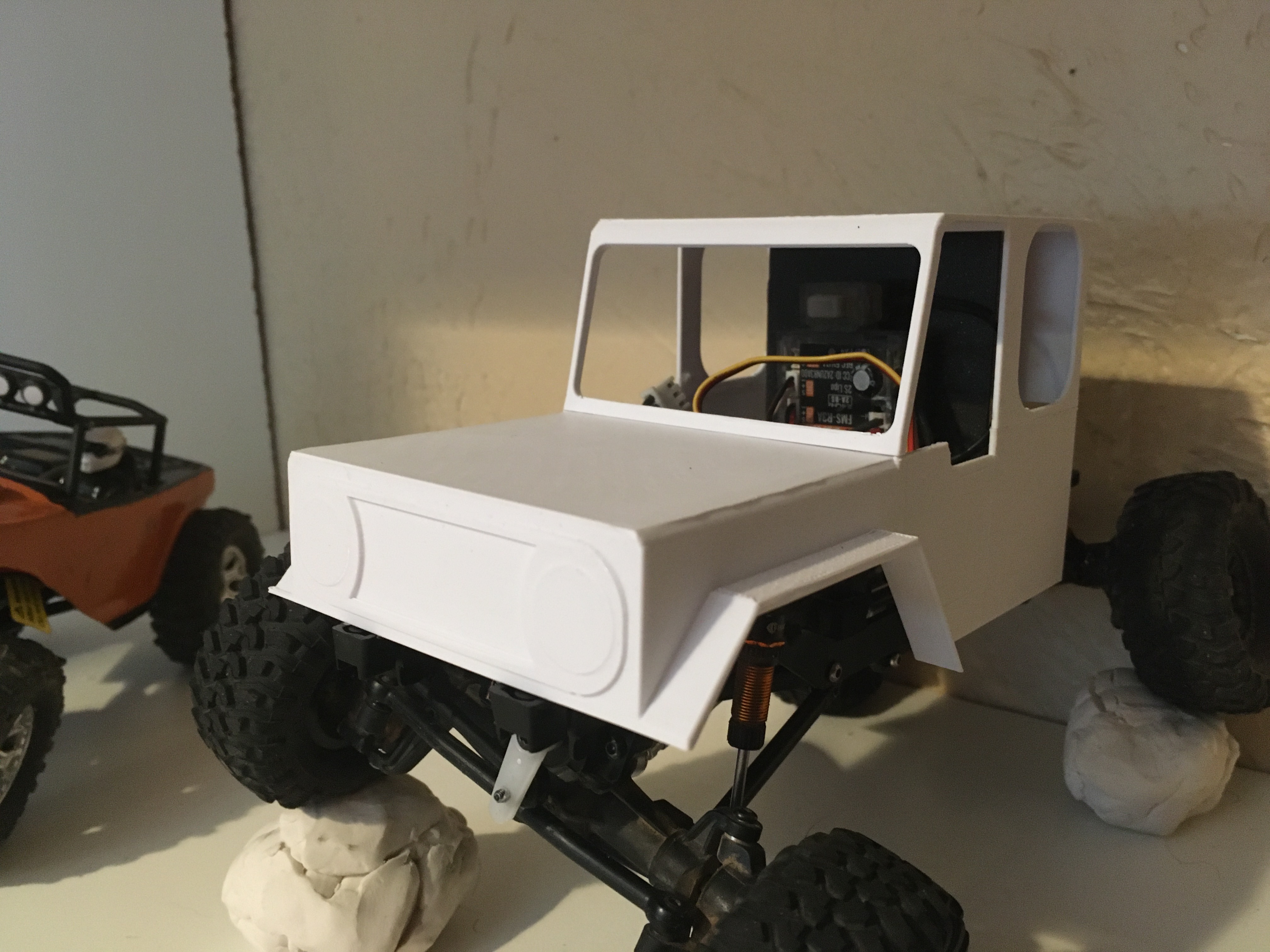 FCX 24 FJ40 body great for big tires