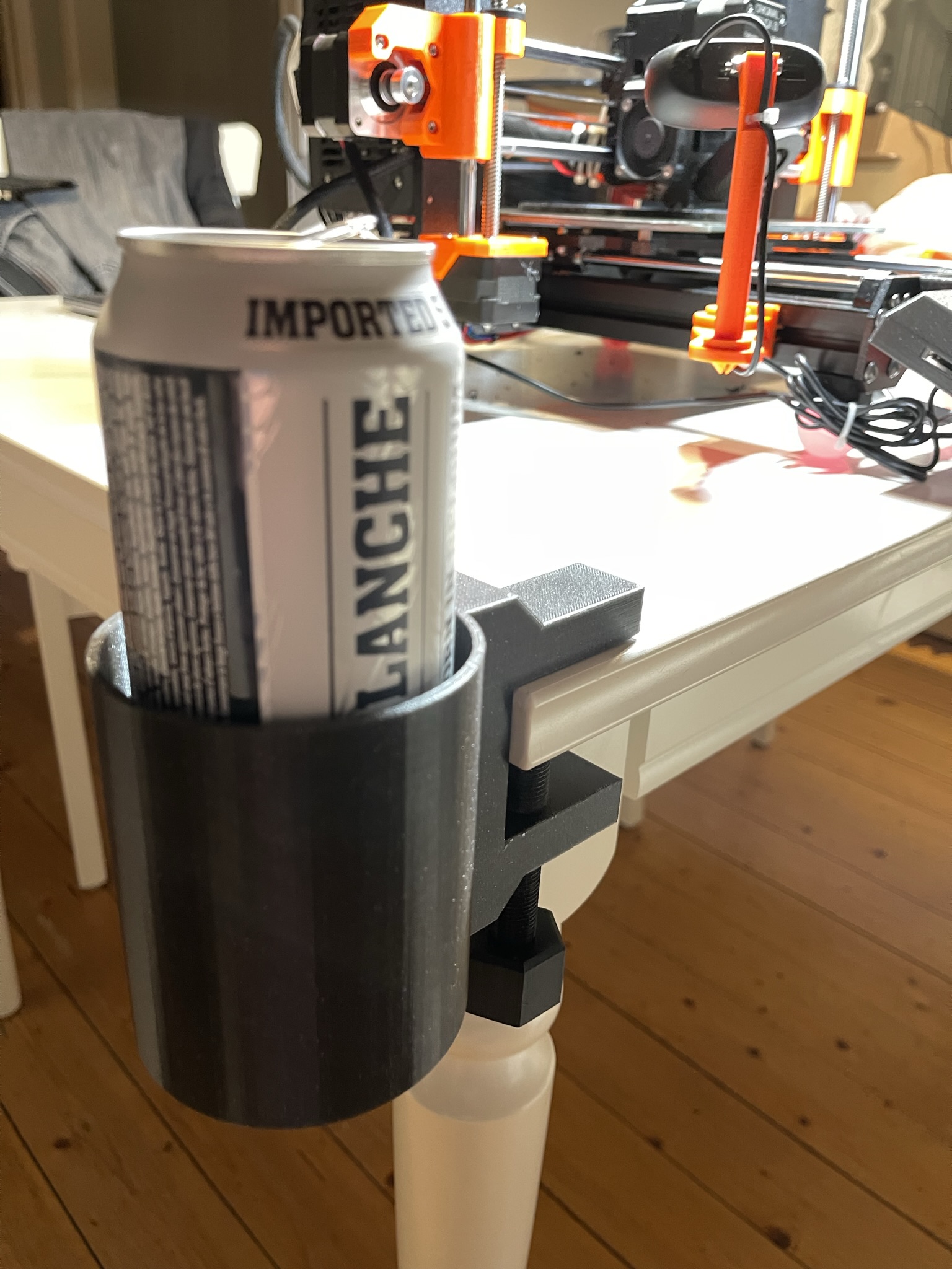 Soda/beer can holder for desk