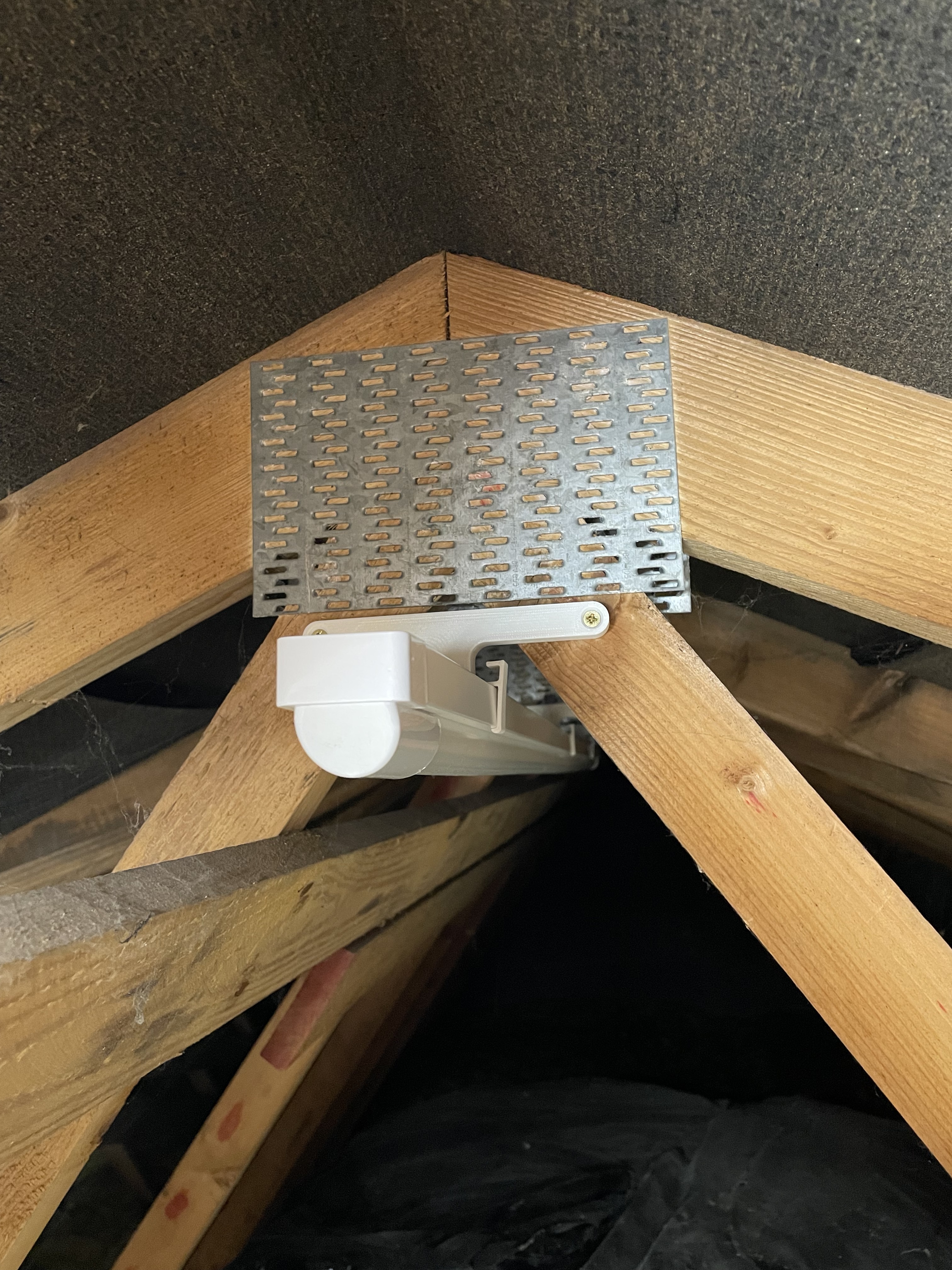 Sylvania Single LED Batten Truss Bracket