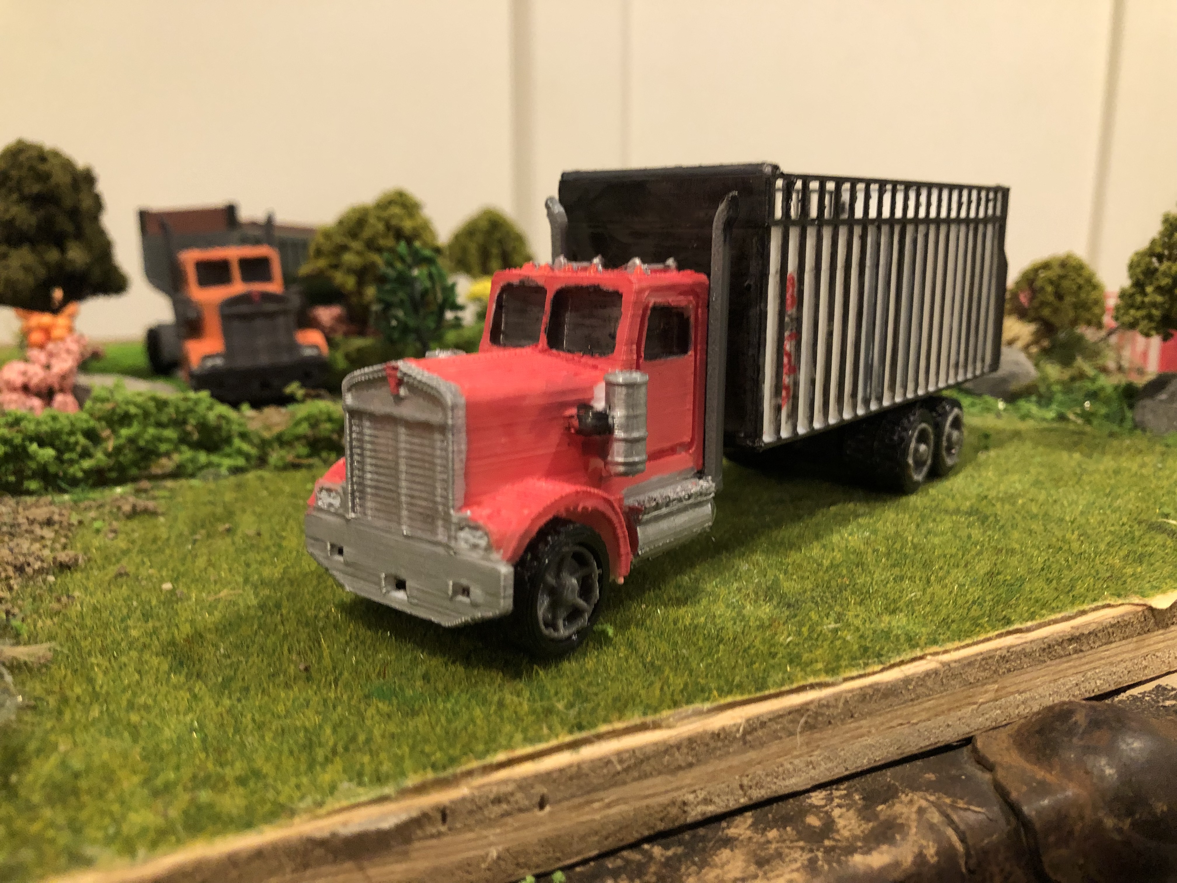 1/64 scale Kenworth with Meyer Boss silage box
