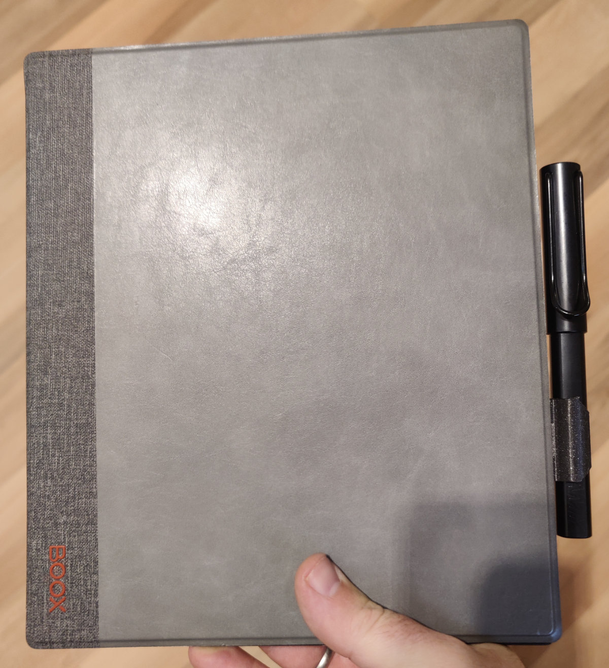 Lamy al-star emr stylus clip for the Boox Note Air 2 with Folio case