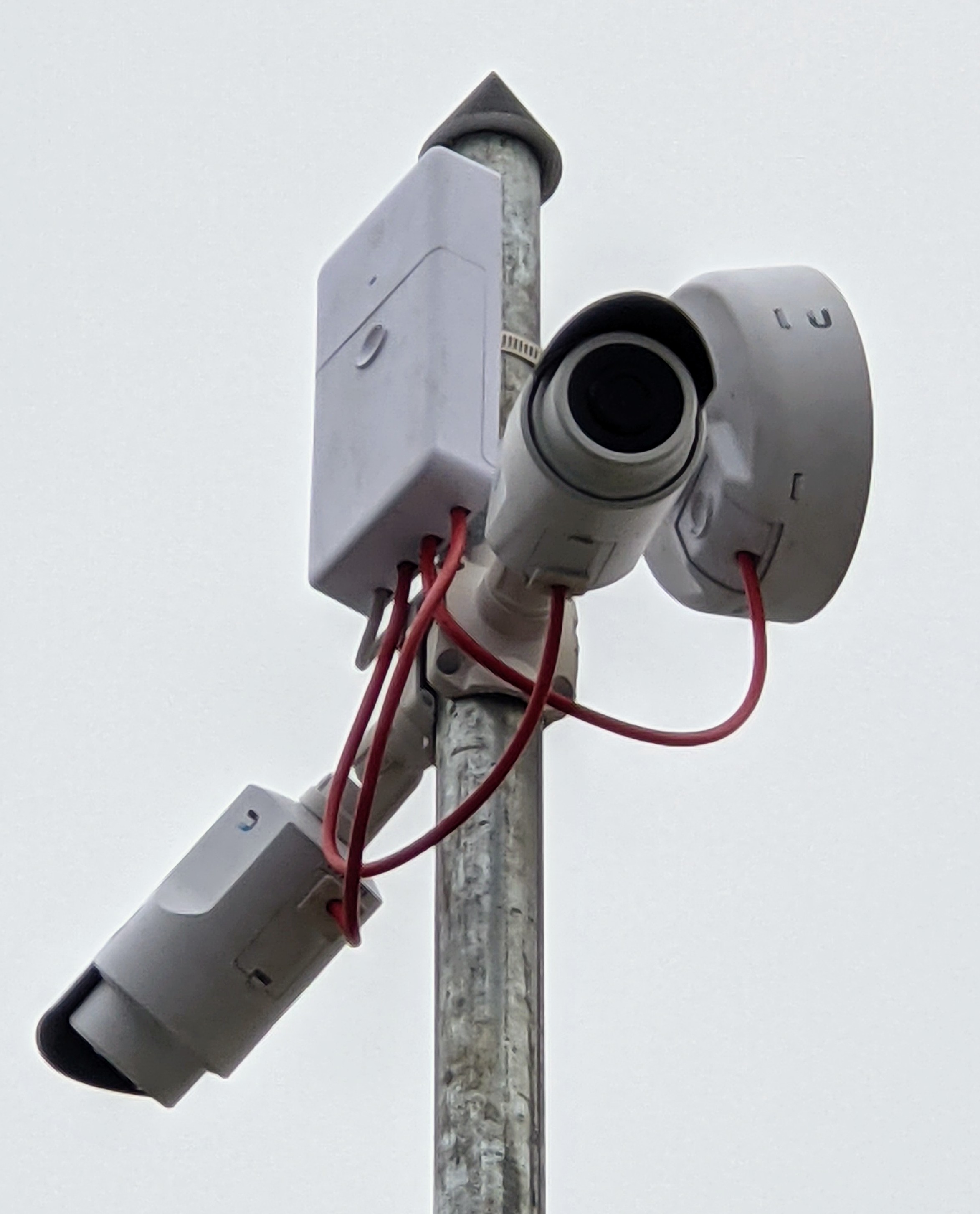 Parameterised fittings for a 42mm steel pole mast - top cap, bottom cap, shim for bolting to a flat surface