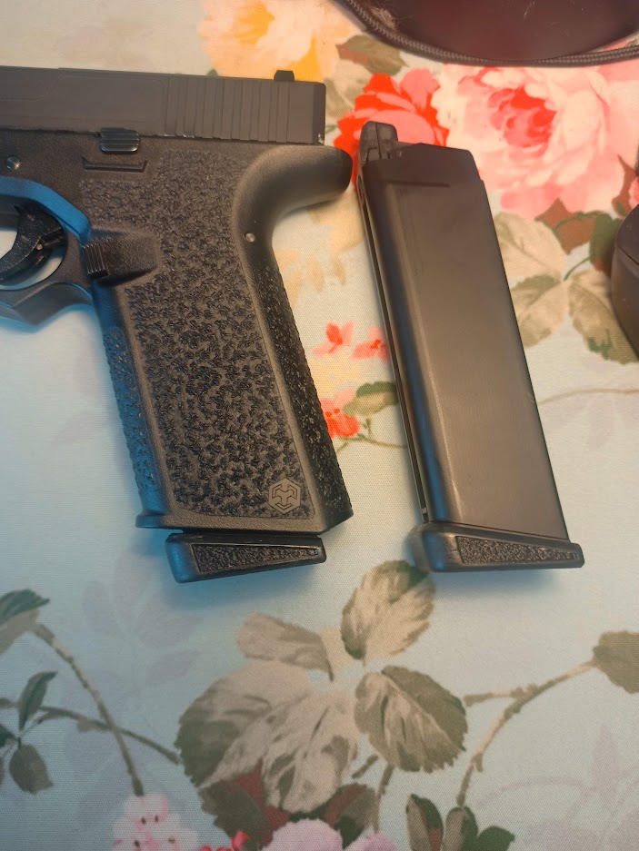 Stippled Airsoft GBB Glock Magazine Floor Plate