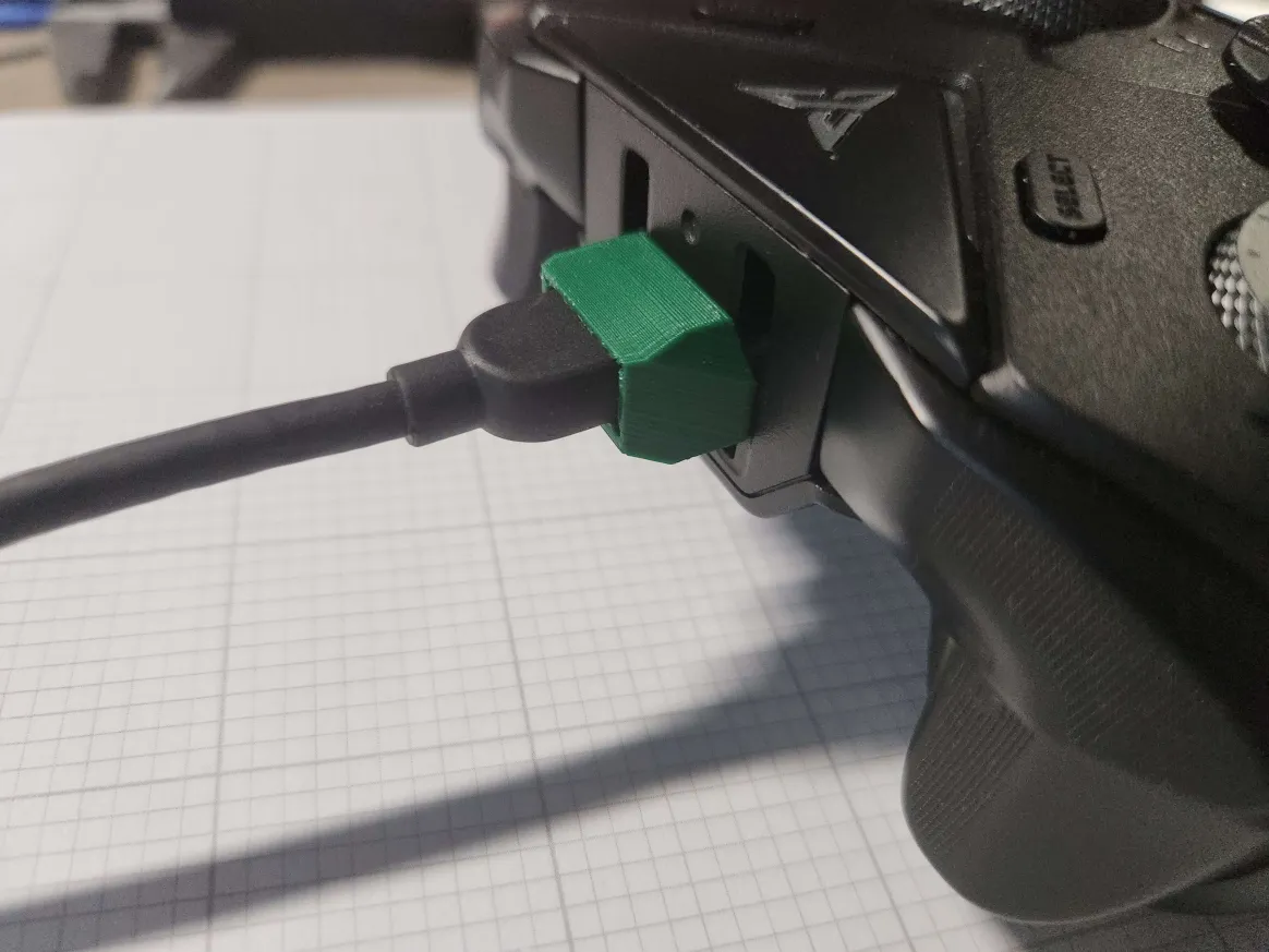 Low Poly Strain Relief for Flydigi Vader 4 Pro