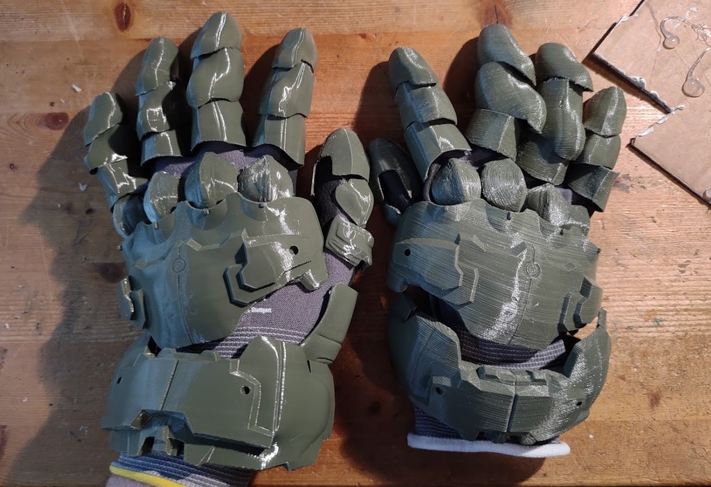 DOOM Slayer Glove improved and scaled