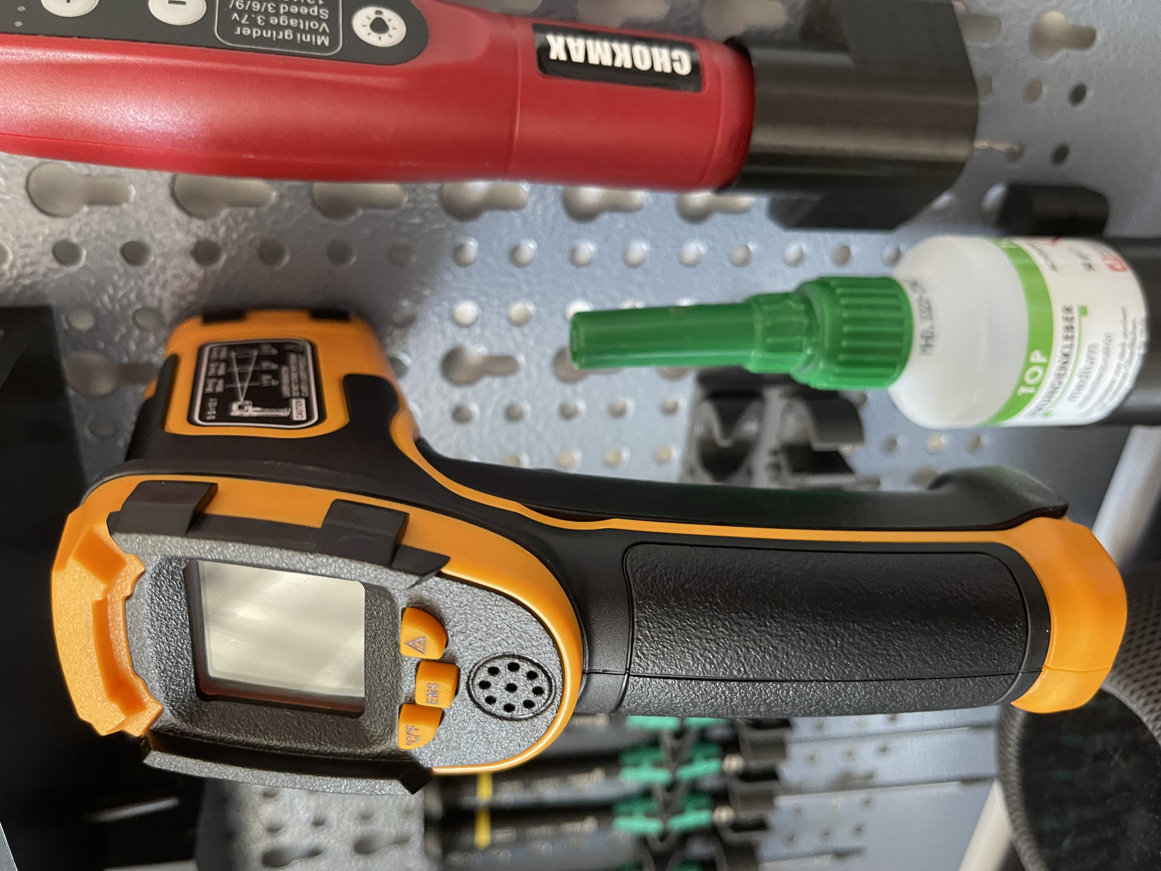 Infrared thermometer holder for Ikea Skadis pegboard and Kuepper (Küpper) EU pegboard
