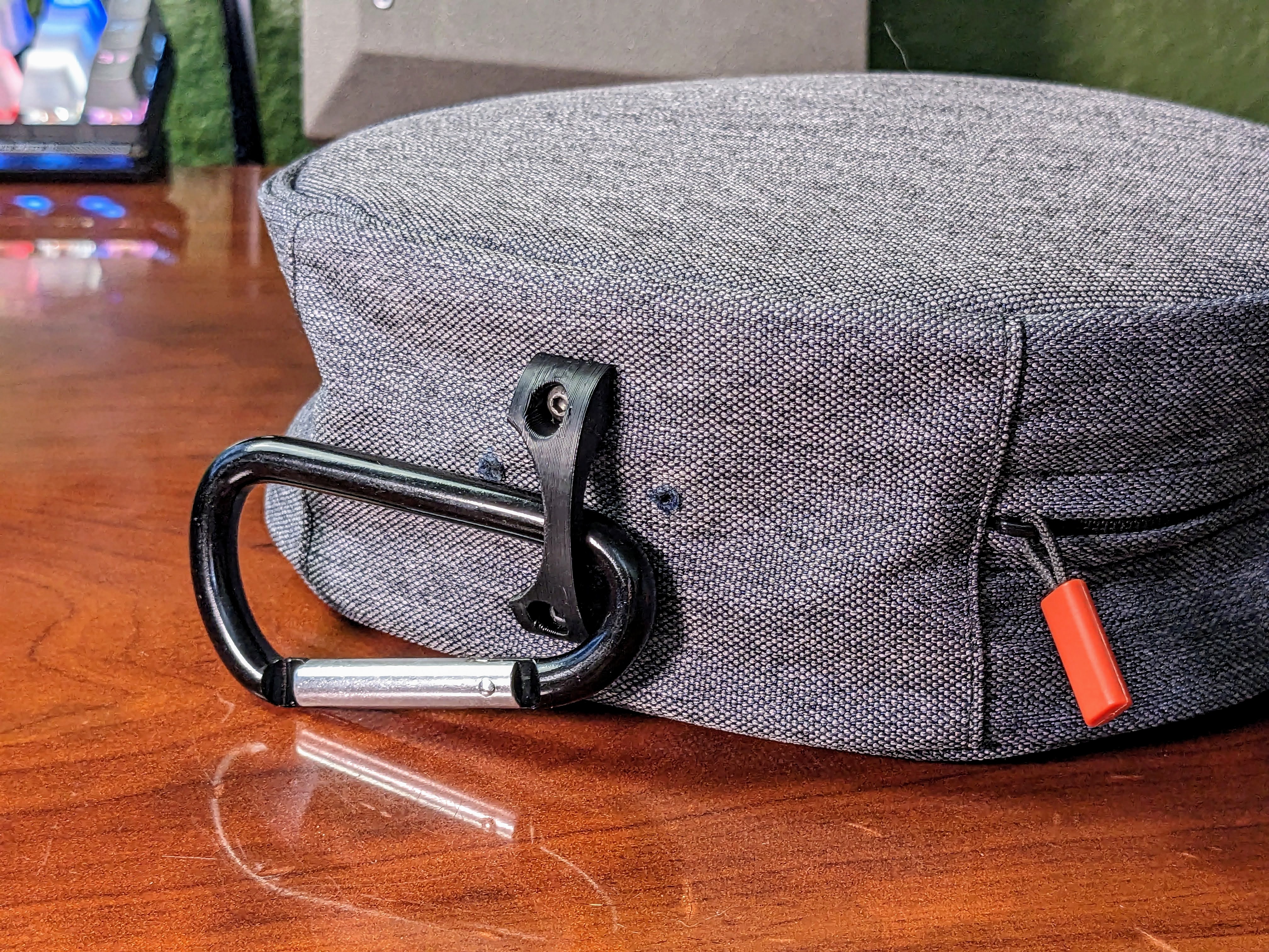 No-Sew Carabiner / Velcro Strap / Camera Plate Backpack Hack