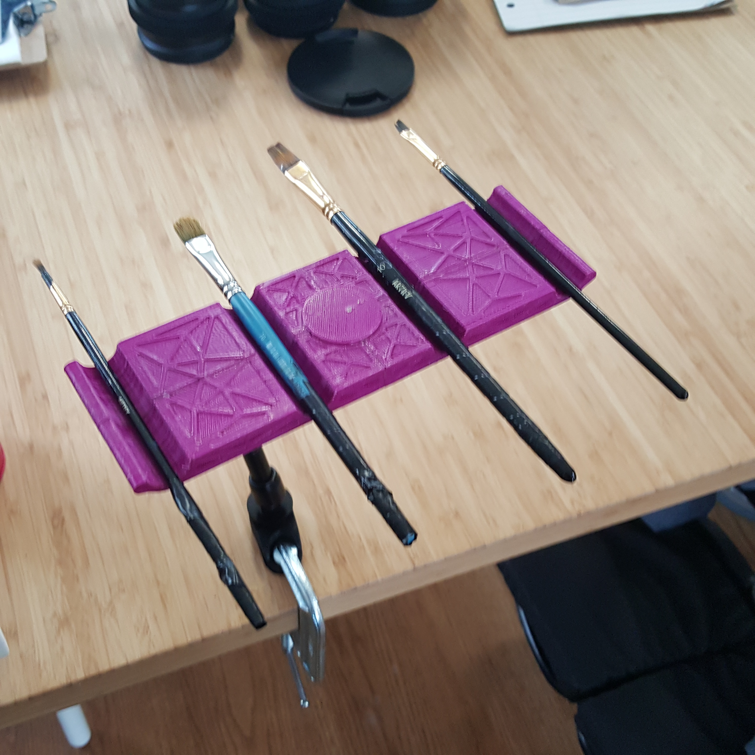 Horizontal Paintbrush Stand
