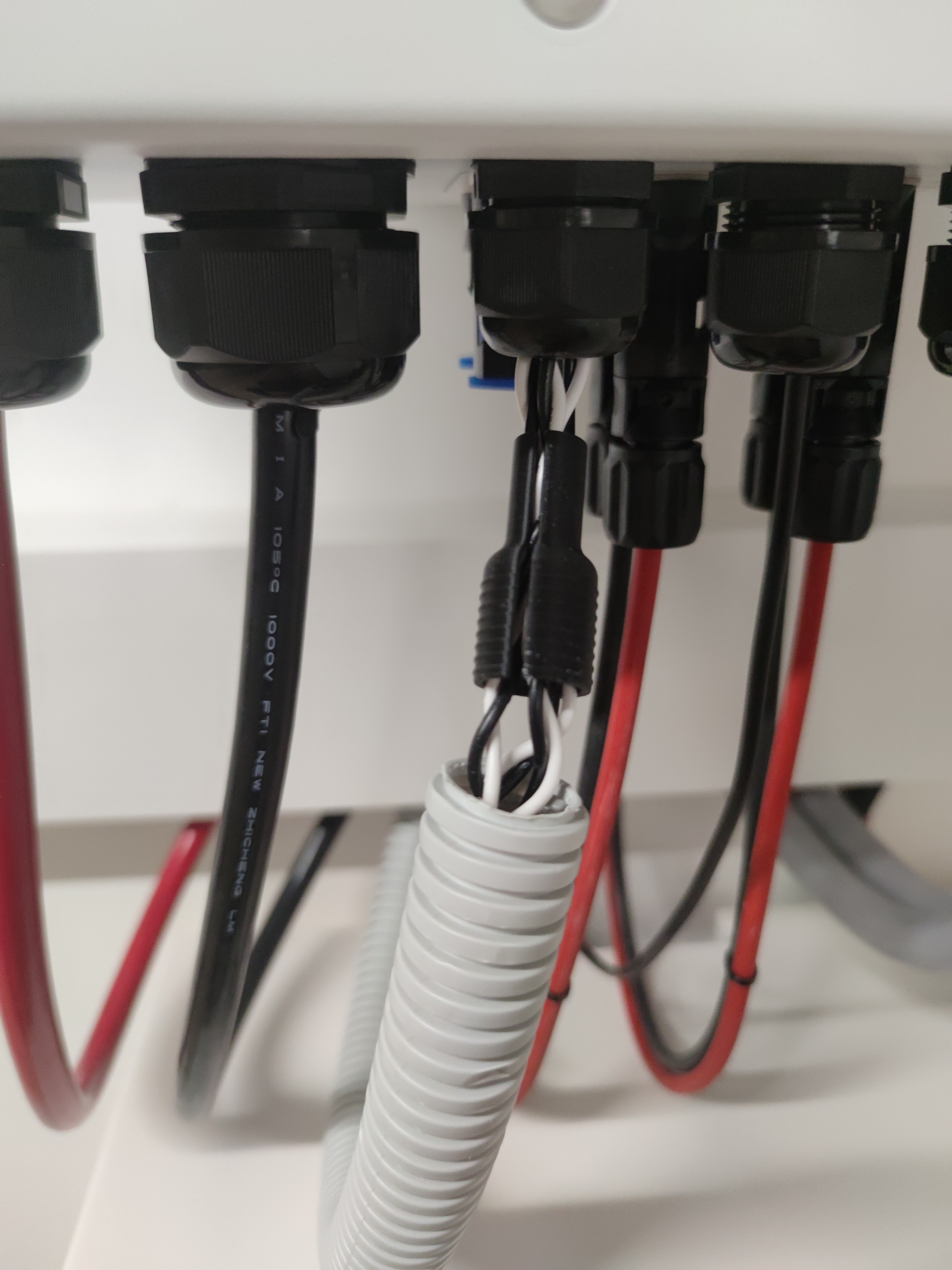 Deye Wechselrichter Kabel Flex Rohr Adapter CT Klemmen | Deye inverter cable flex tube adapter CT clamps